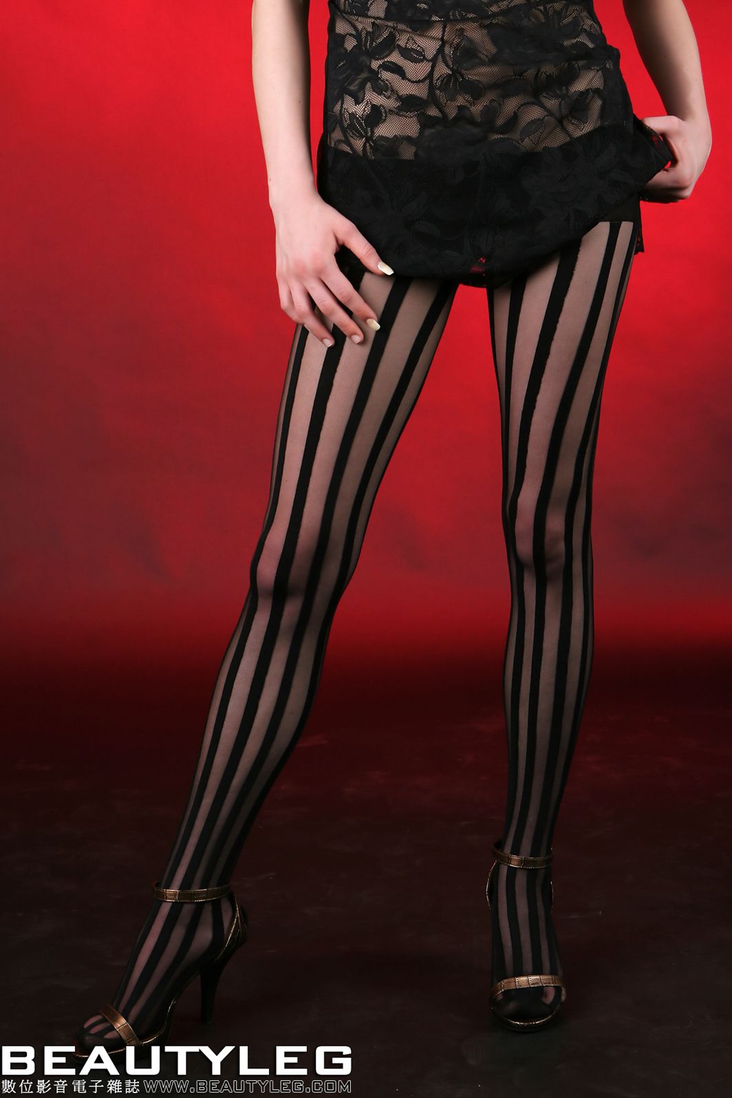 [BeautyLeg] No.111 Tracy 在现浏览第1张