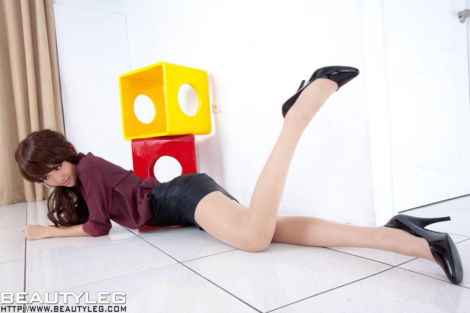 [BeautyLeg] No.650 Michiyo 在现浏览第8张