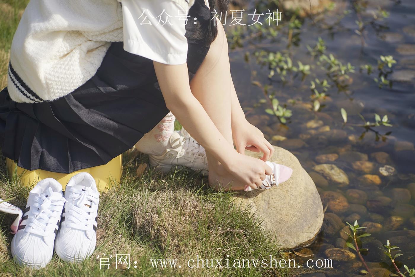 初夏女神 NO.039 念念 春秋JK套搭配三叶草贝壳头鞋[115P]第23张