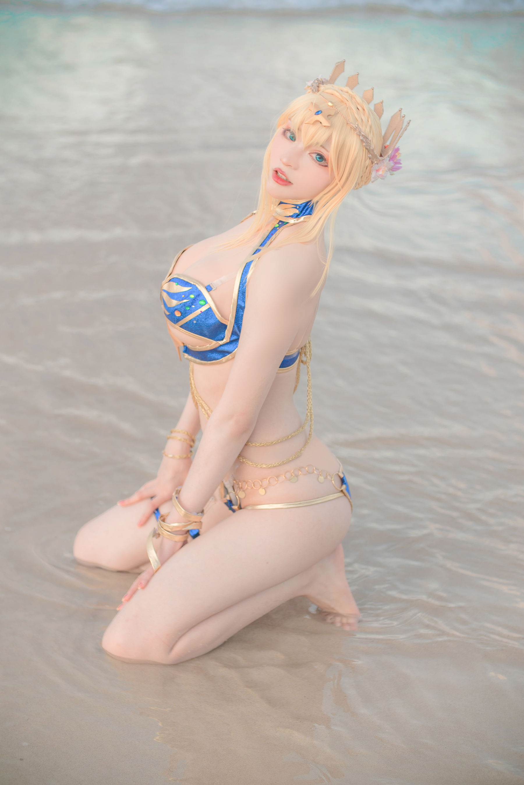 [网红COSER写真] 起司块wii写真 - 白枪泳装第11张