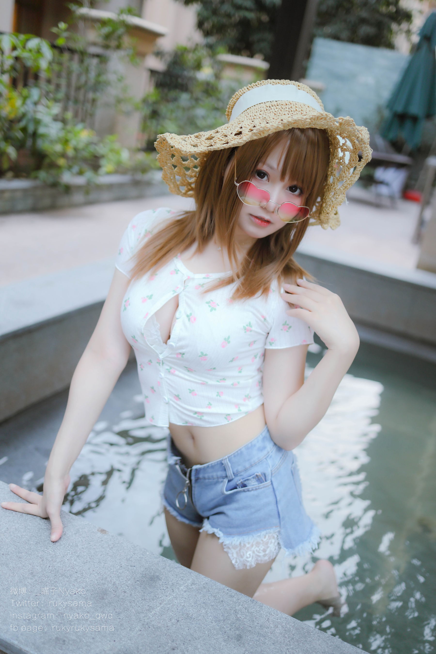 [网红COSER写真] 萌妹子Nyako喵子 - 温泉旅行第9张