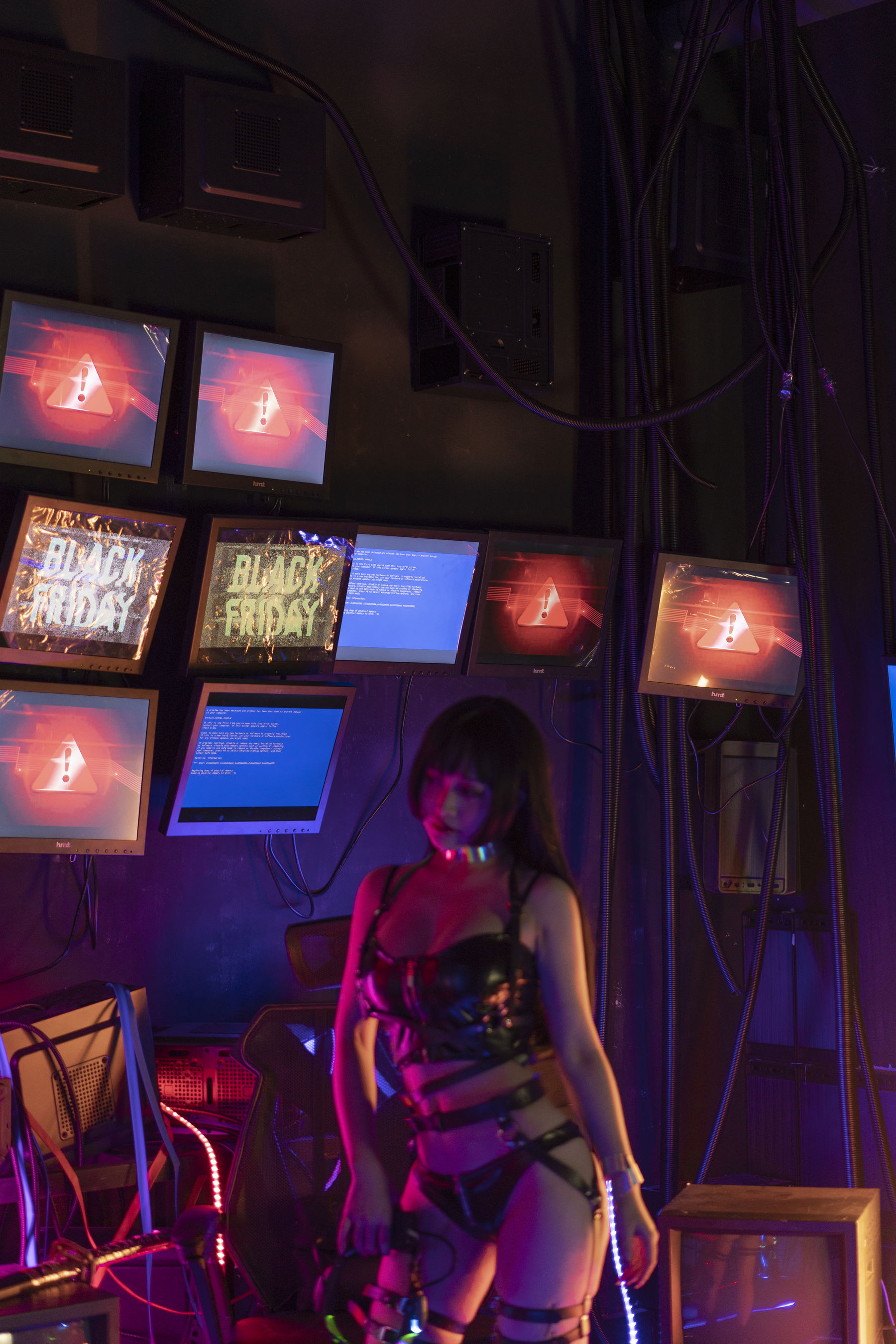 [网红COSER写真] 动漫博主脱尾巴Mizuki - 赛博朋克第4张