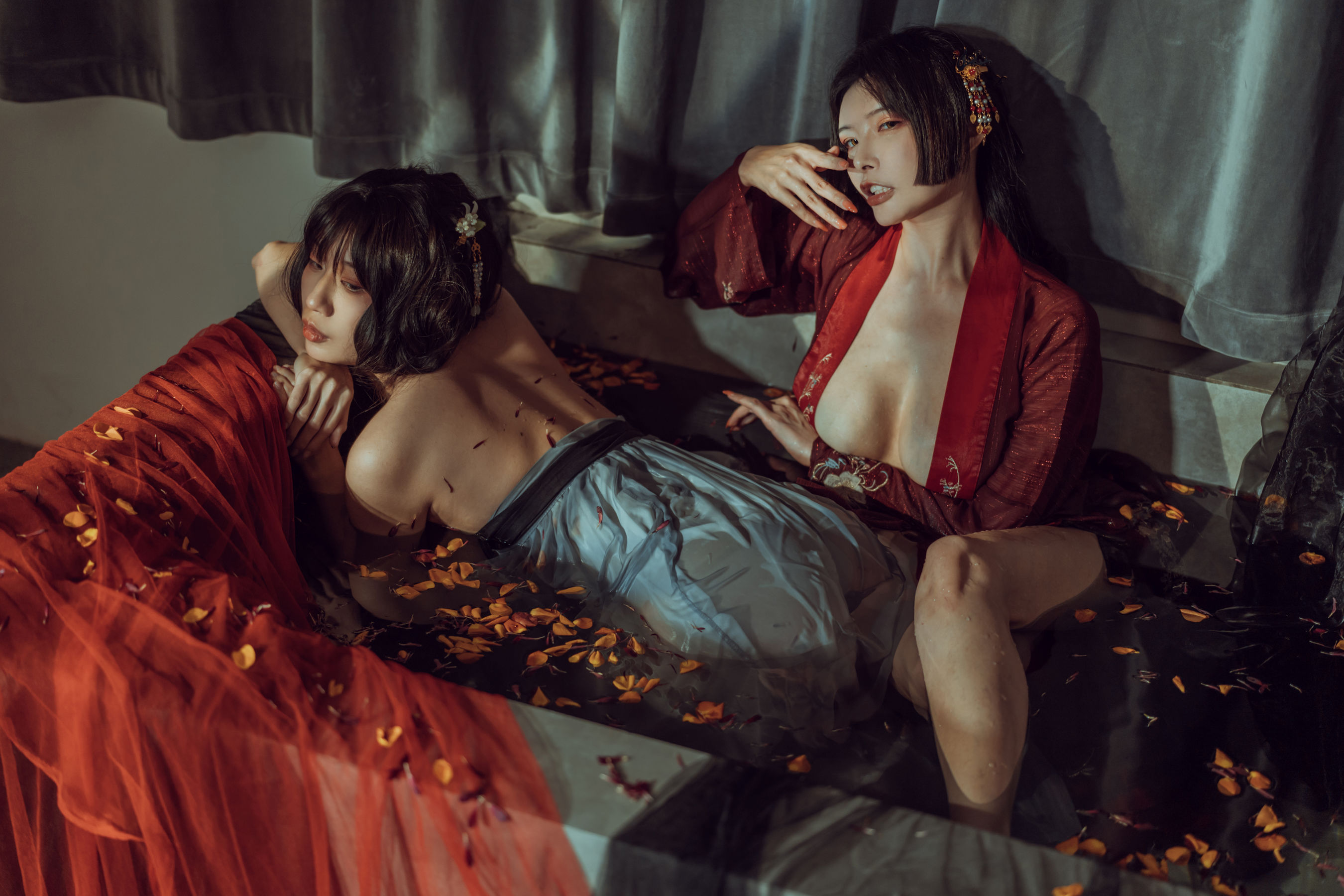 [COS福利] 秋和柯基(夏小秋秋秋) - 昏红帐第17张