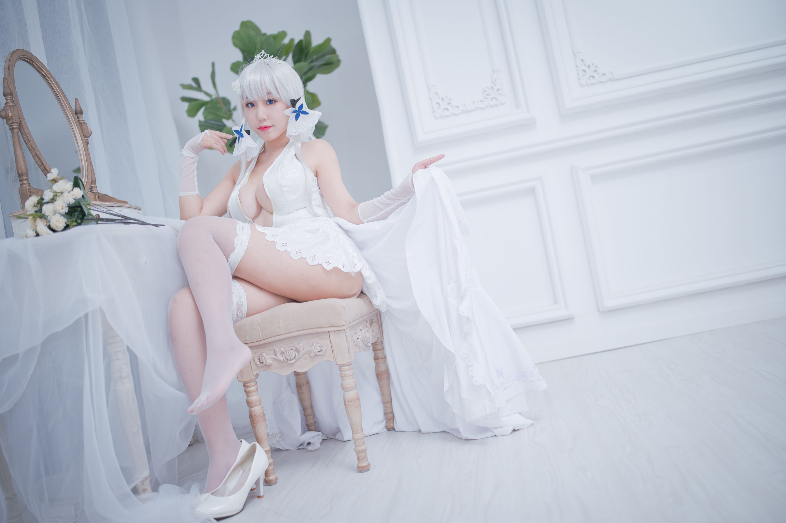 [COS福利] 动漫博主穆零Mu0 - 光辉婚纱第8张