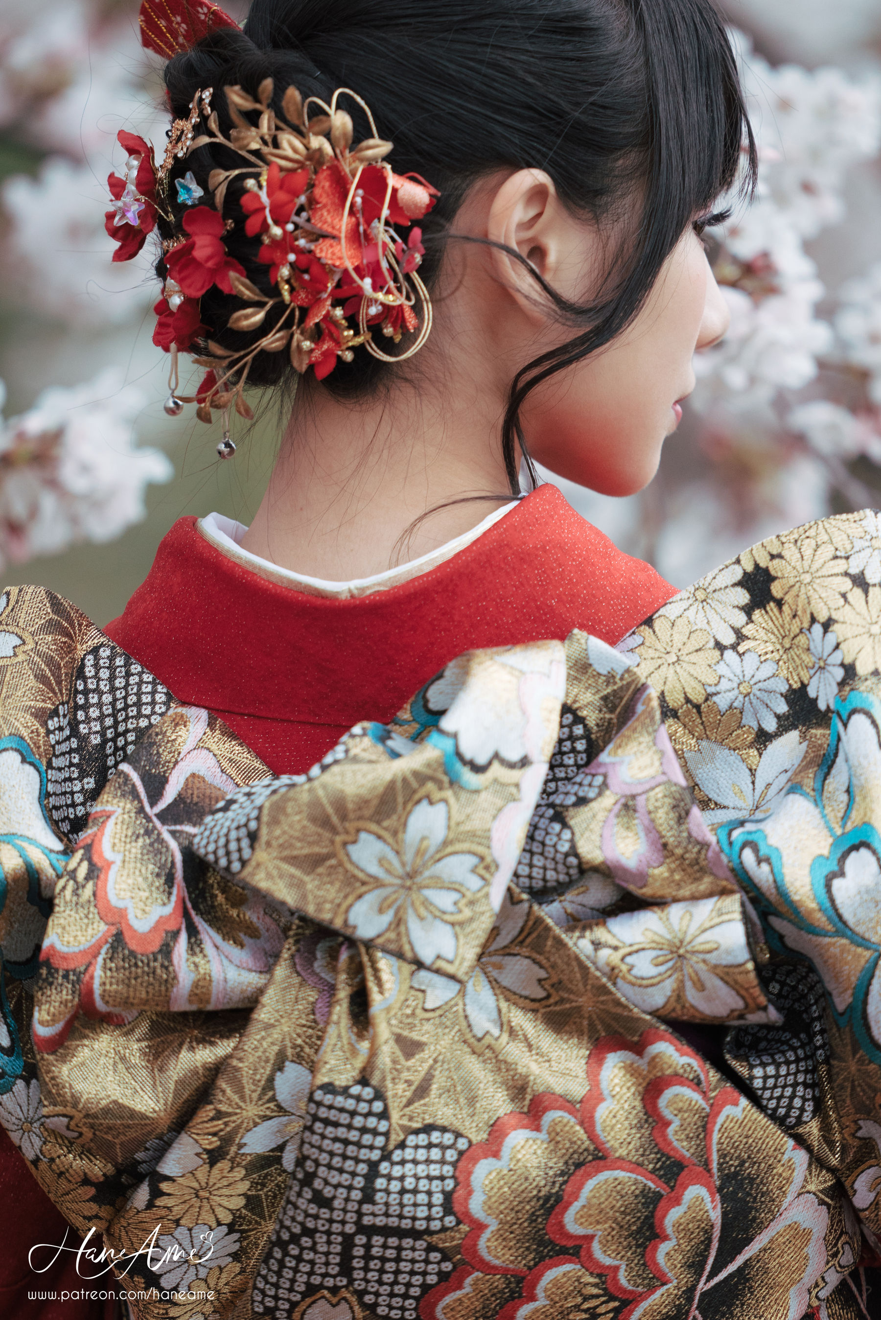 [COS福利] Hane Ame 雨波 - 赤紅和服第1张