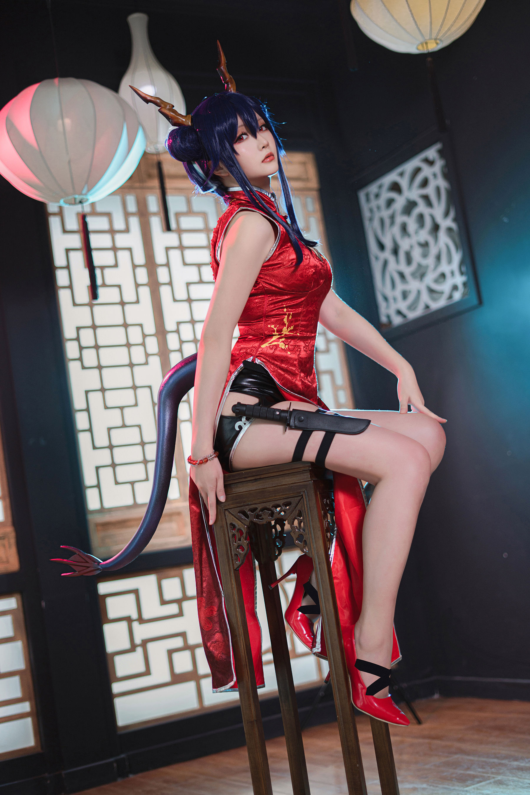 [COS福利] Coser小姐姐星之迟迟 - 明日方舟《陈》第4张