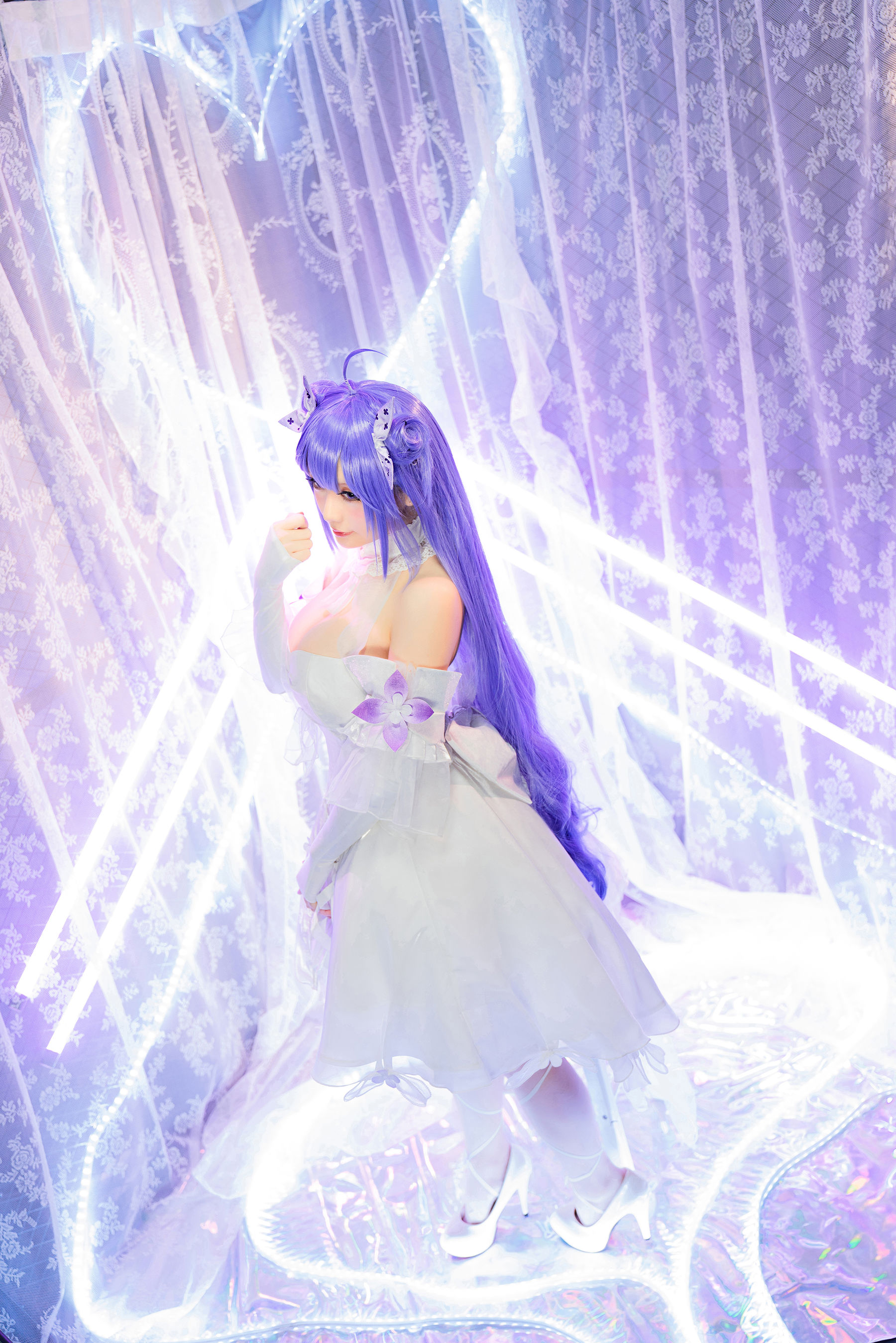 [网红COSER写真] Coser小姐姐星之迟迟 - 纯白と漆黑《独角兽》第9张