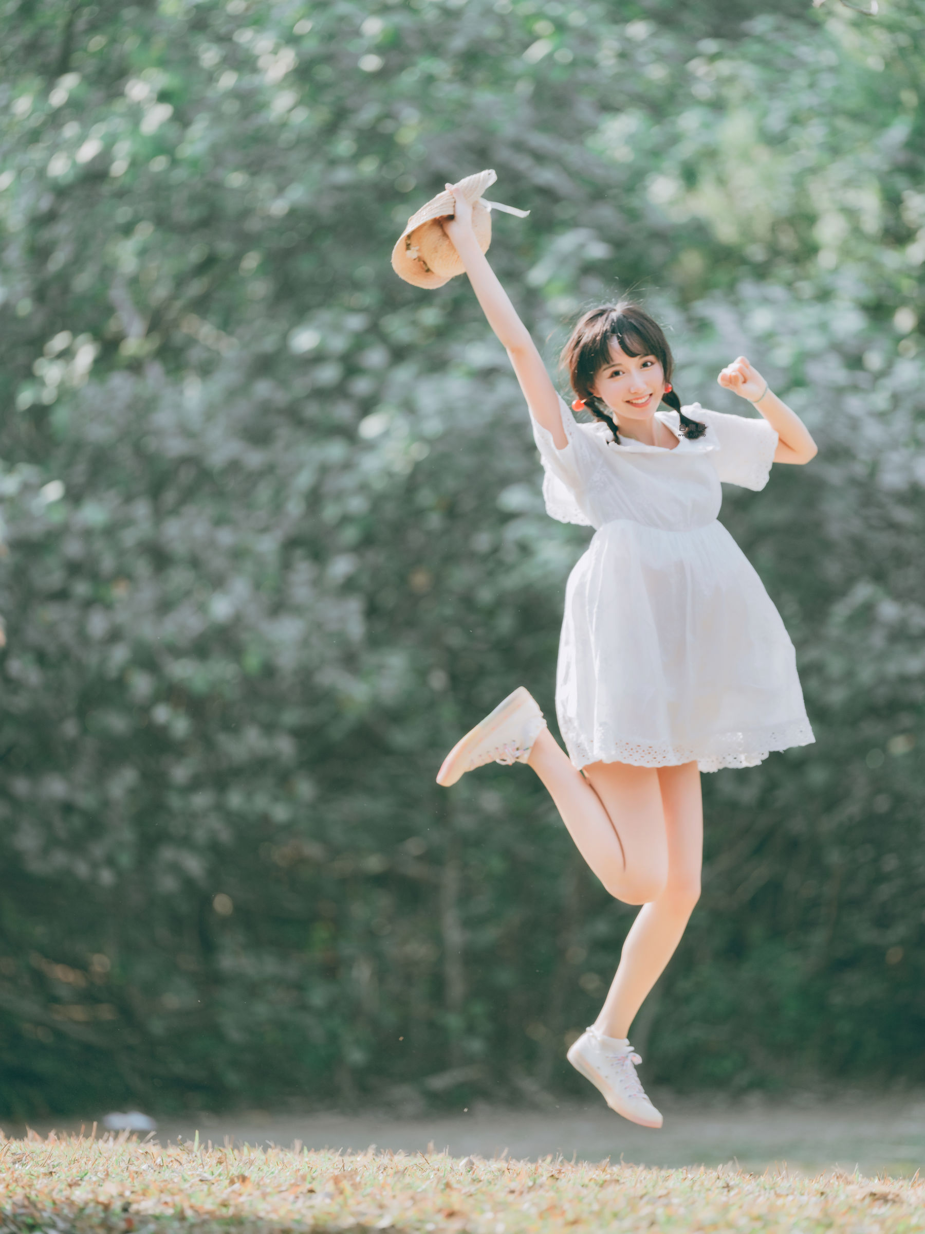 [福利COS] 萌系小姐姐木绵绵OwO - 夏日彩虹第5张