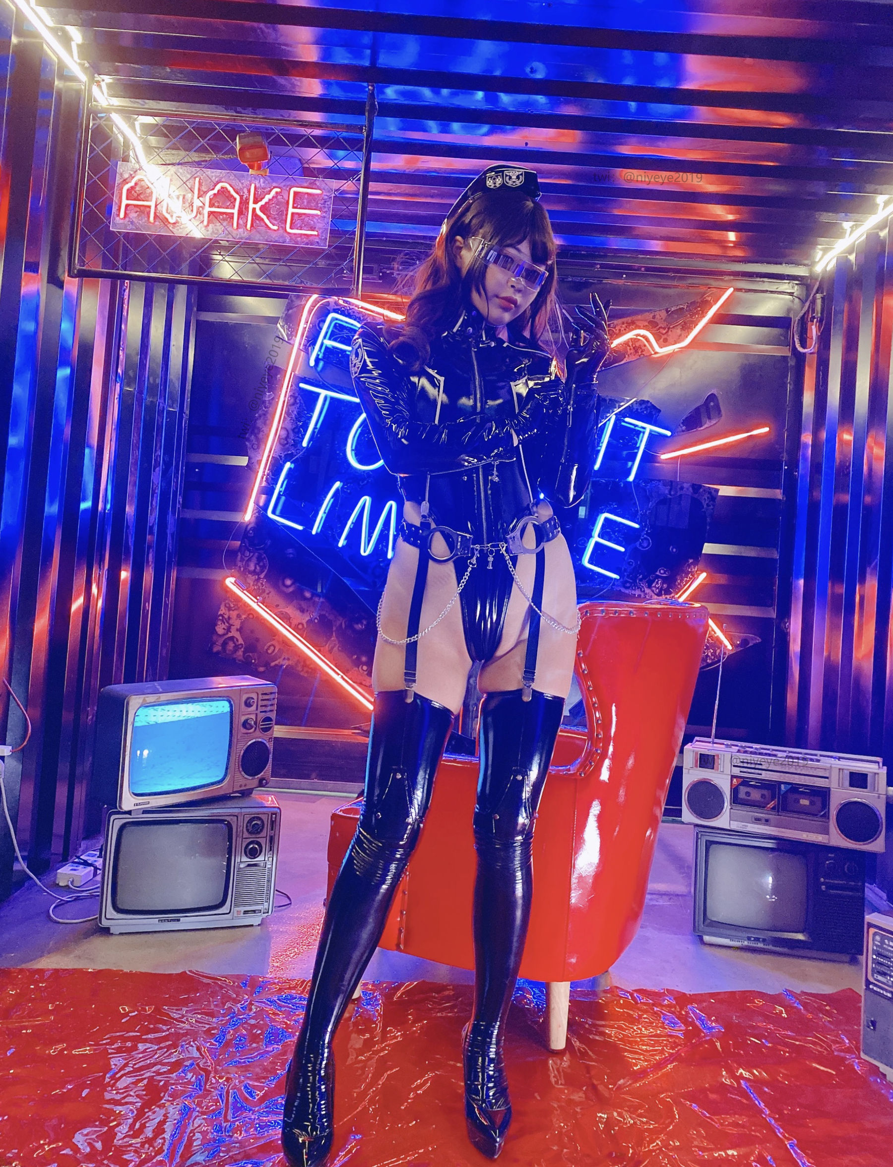 [福利COS] 萌系小姐姐-白烨- - 女王指挥官第22张