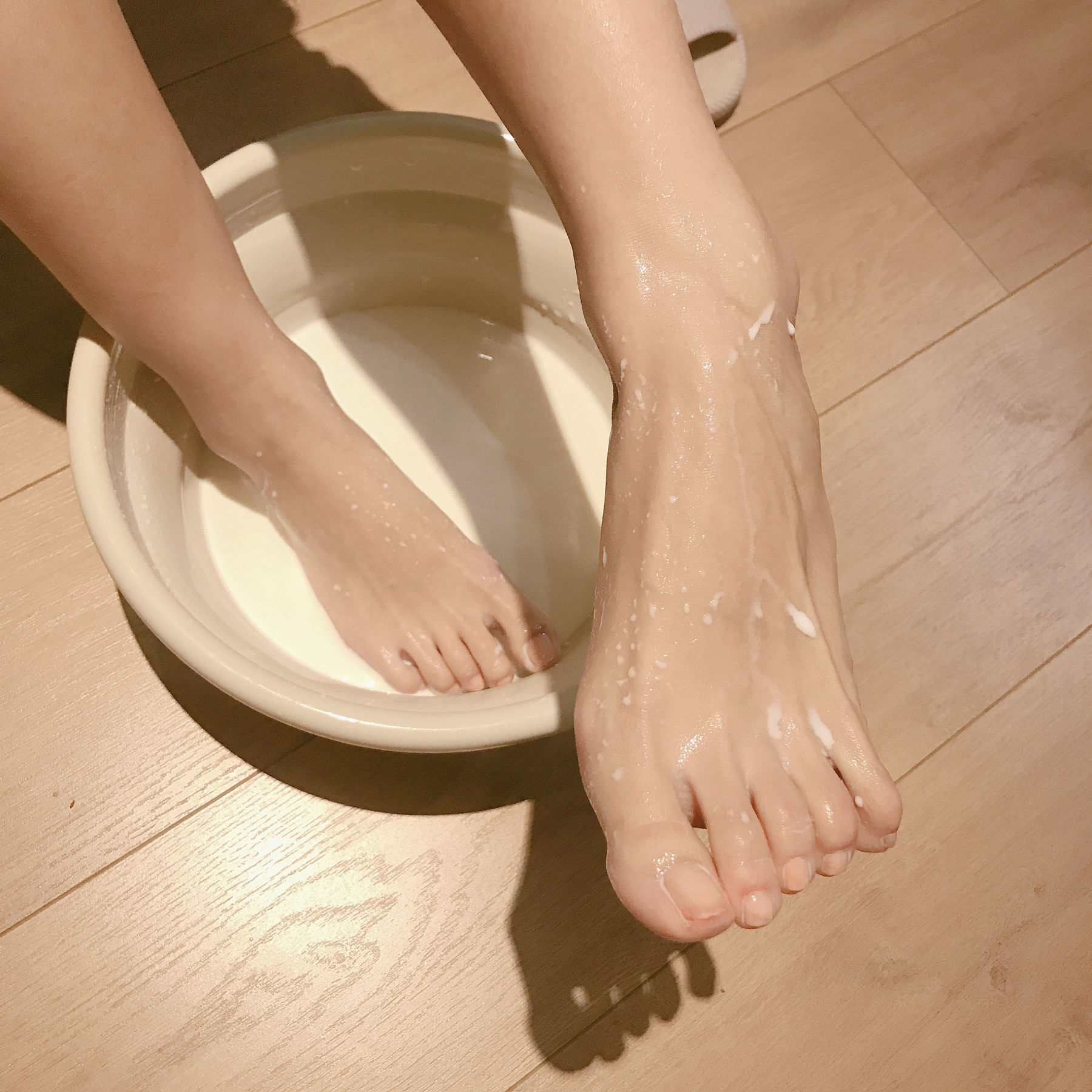 [福利COS] 安乔乔儿(Nia乔乔) No.001 牛奶洗脚第21张