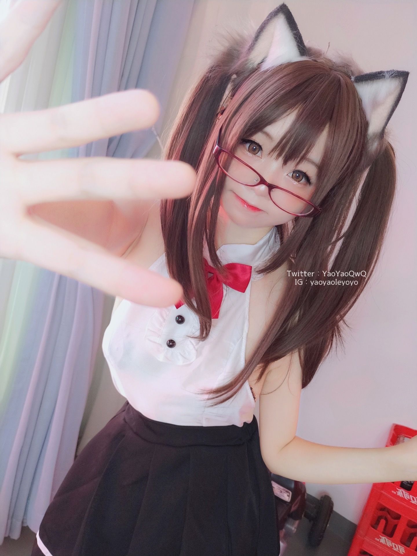 [网红COS] 萌妹子Coser摇摇乐yoyo - 黑色紧身衣第15张