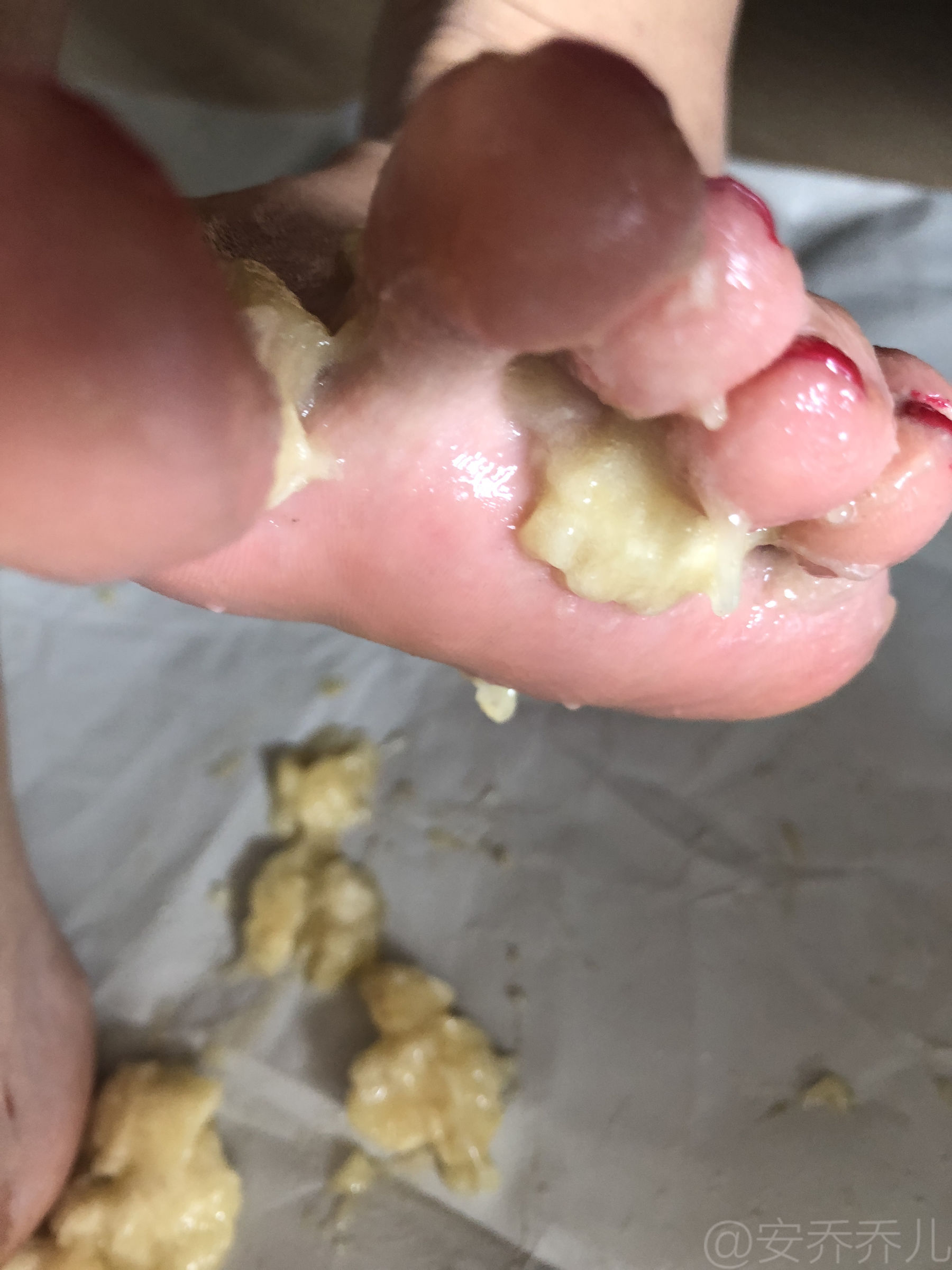 [福利COS] 安乔乔儿(Nia乔乔) No.009 踩香蕉第45张