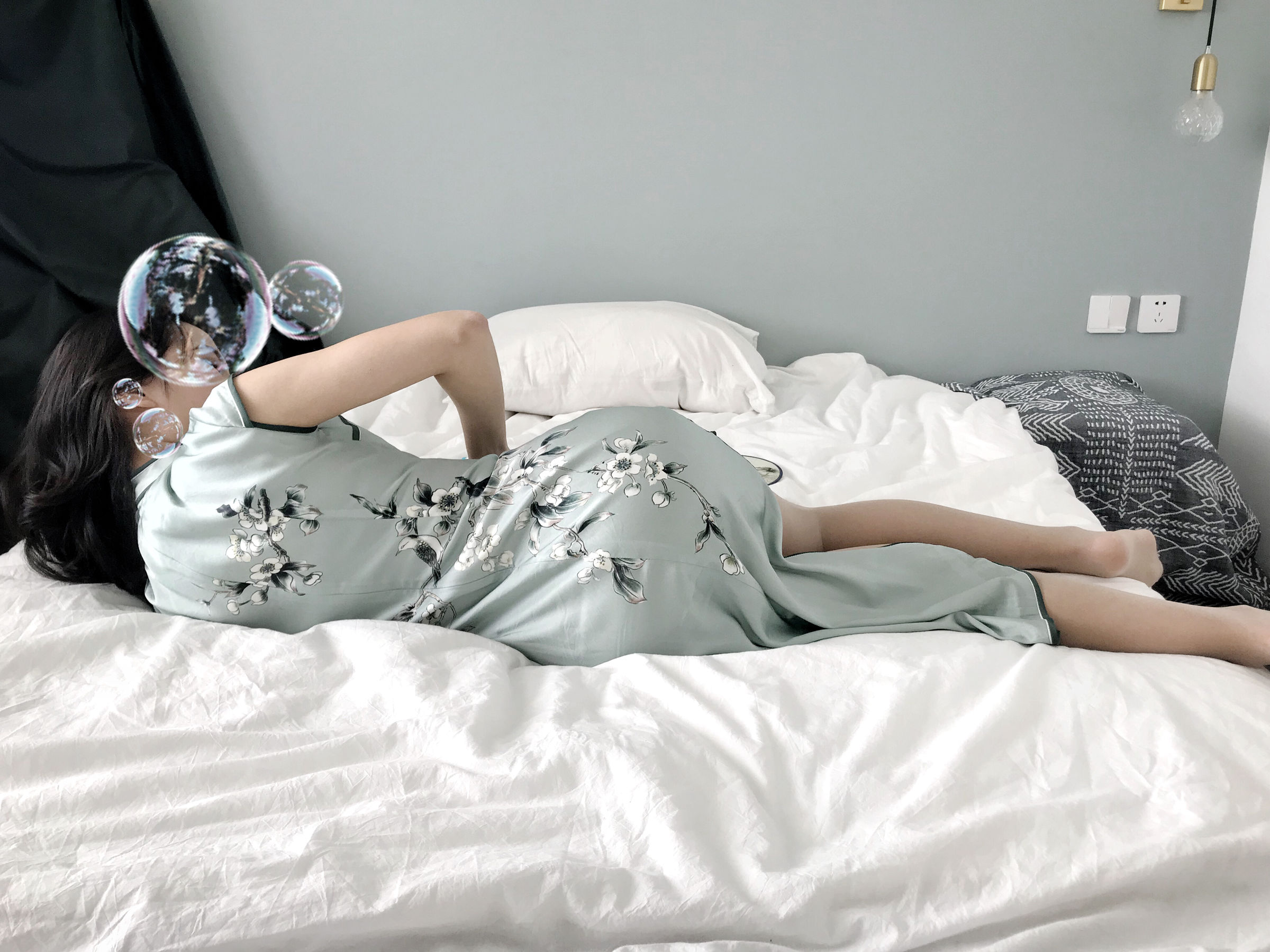 [福利COS] 安乔乔儿(Nia乔乔) No.017 安乔乔儿 黑丝旗袍第33张