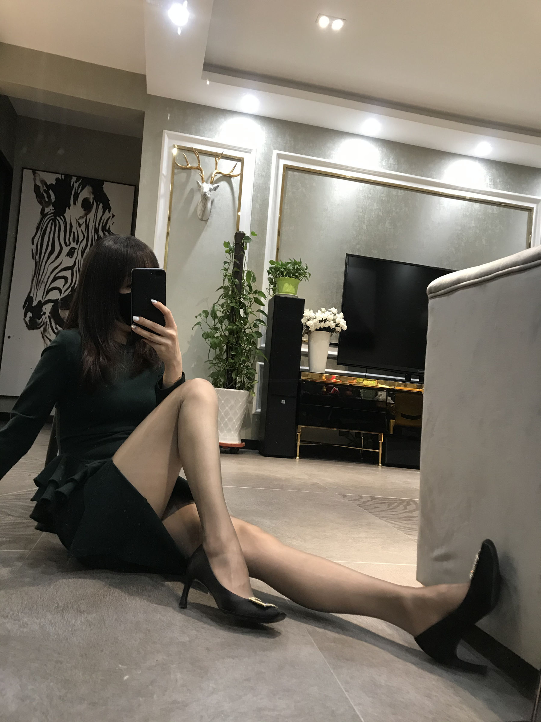 [福利COS] 丝足博主麋鹿_Monroe 2020.04.30 贵妇丝足第6张