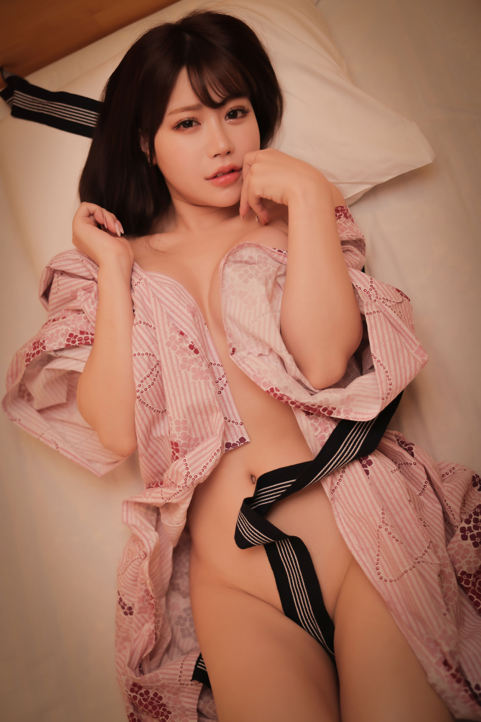 [福利COS] Mai Shirota 白田まい 白田まいと、貸切温泉と、濃厚接触第77张