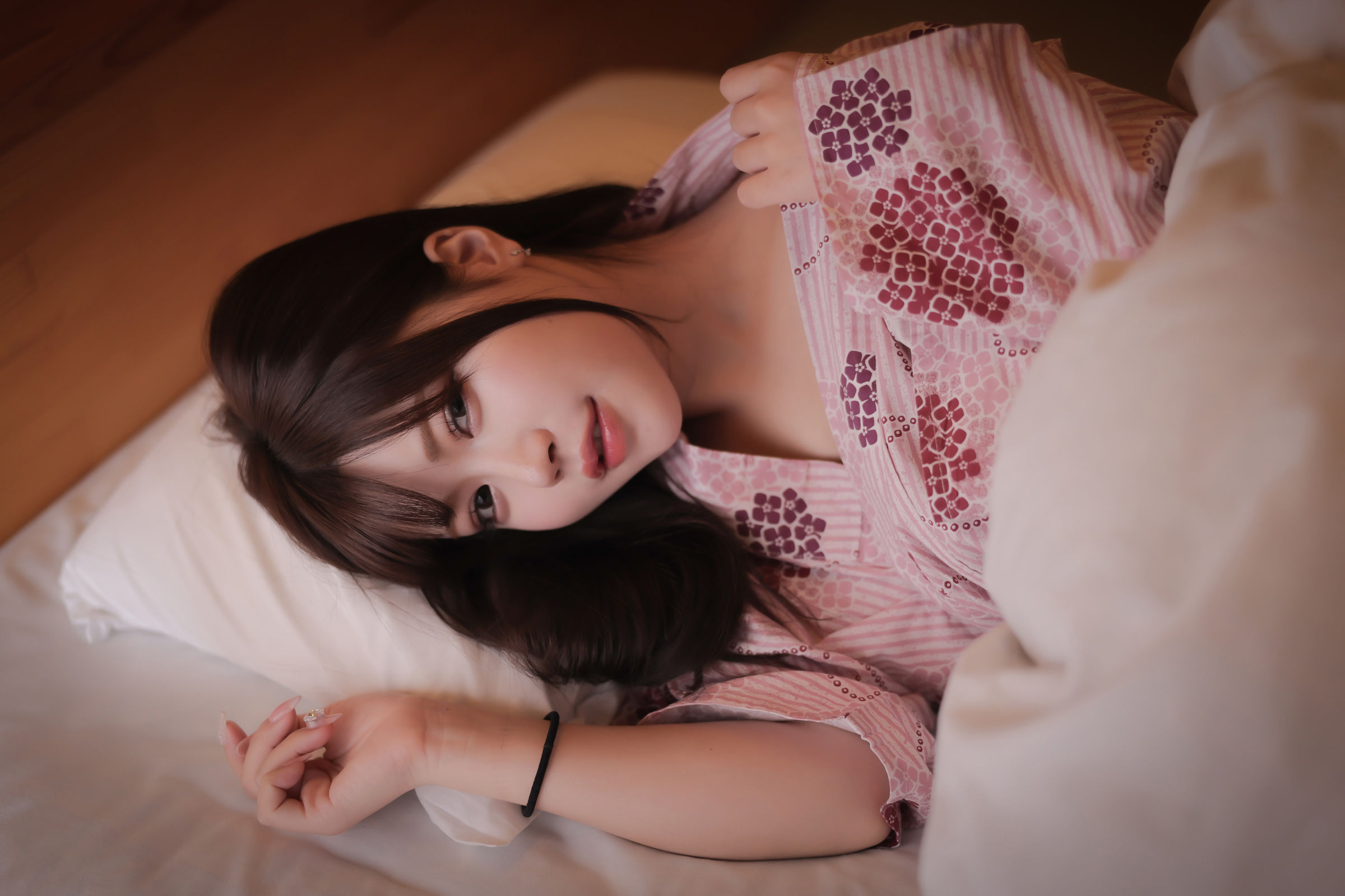 [福利COS] Mai Shirota 白田まい 白田まいと、貸切温泉と、濃厚接触第65张