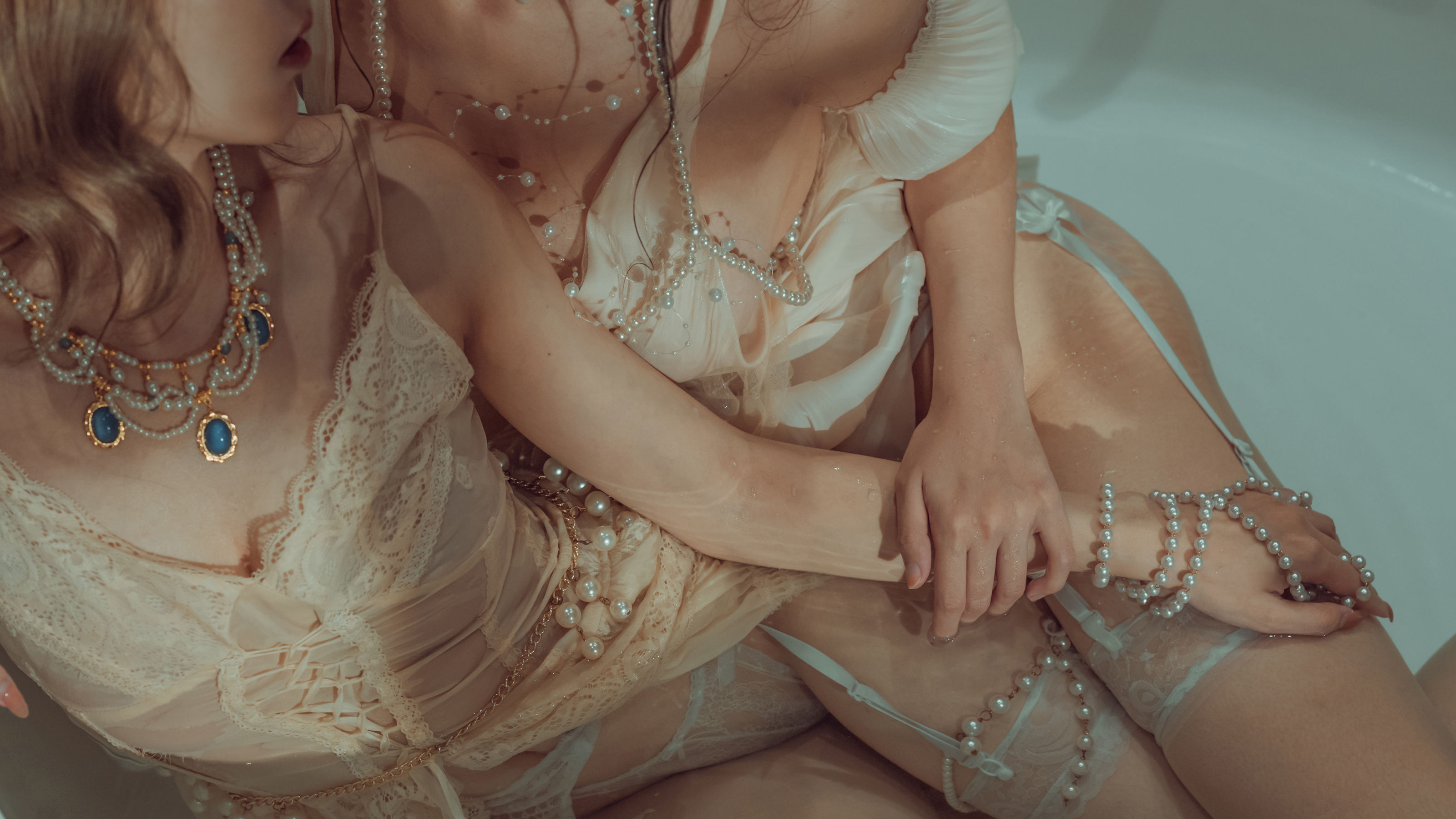 [福利COS] 云溪溪 - 双人百合第10张