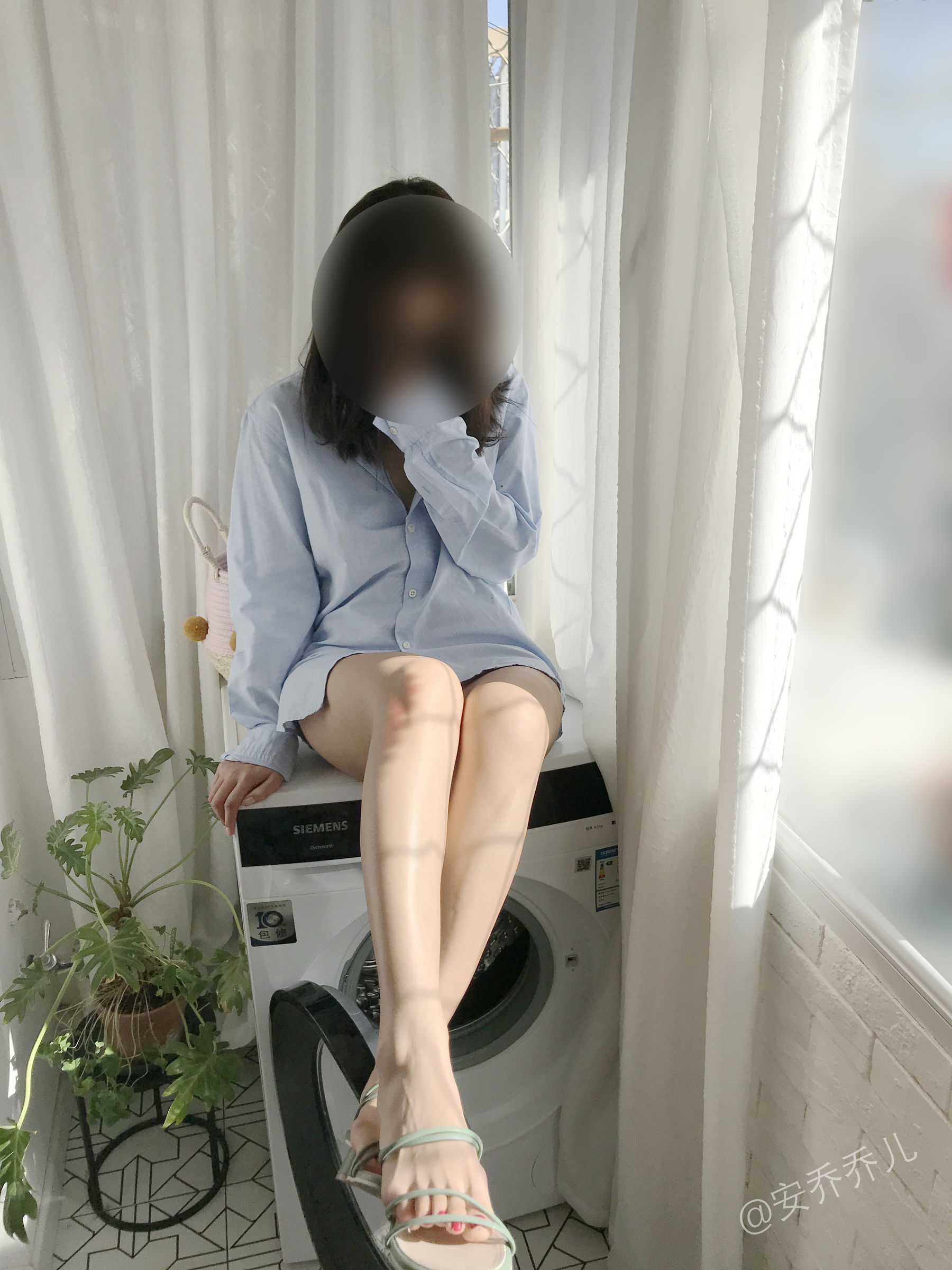 [福利COS] 安乔乔儿(Nia乔乔) No.016 阳台洗衣房第25张