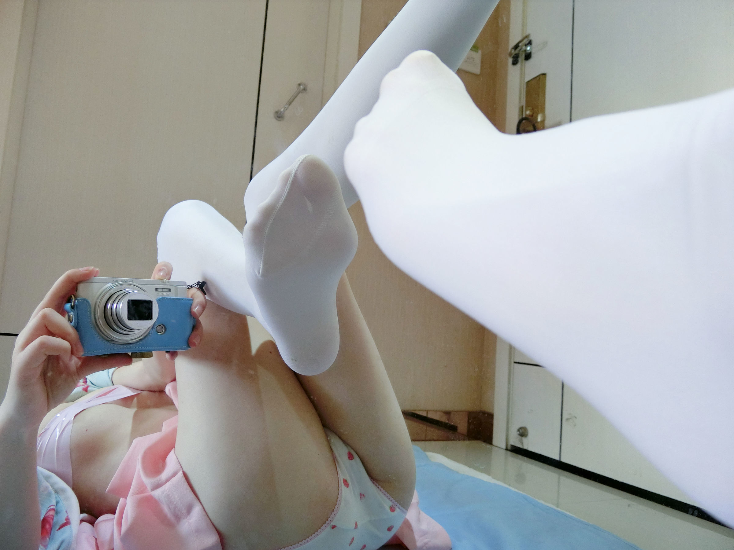 [福利COS] 微博萌妹子西尔酱 - 金鱼和服第10张