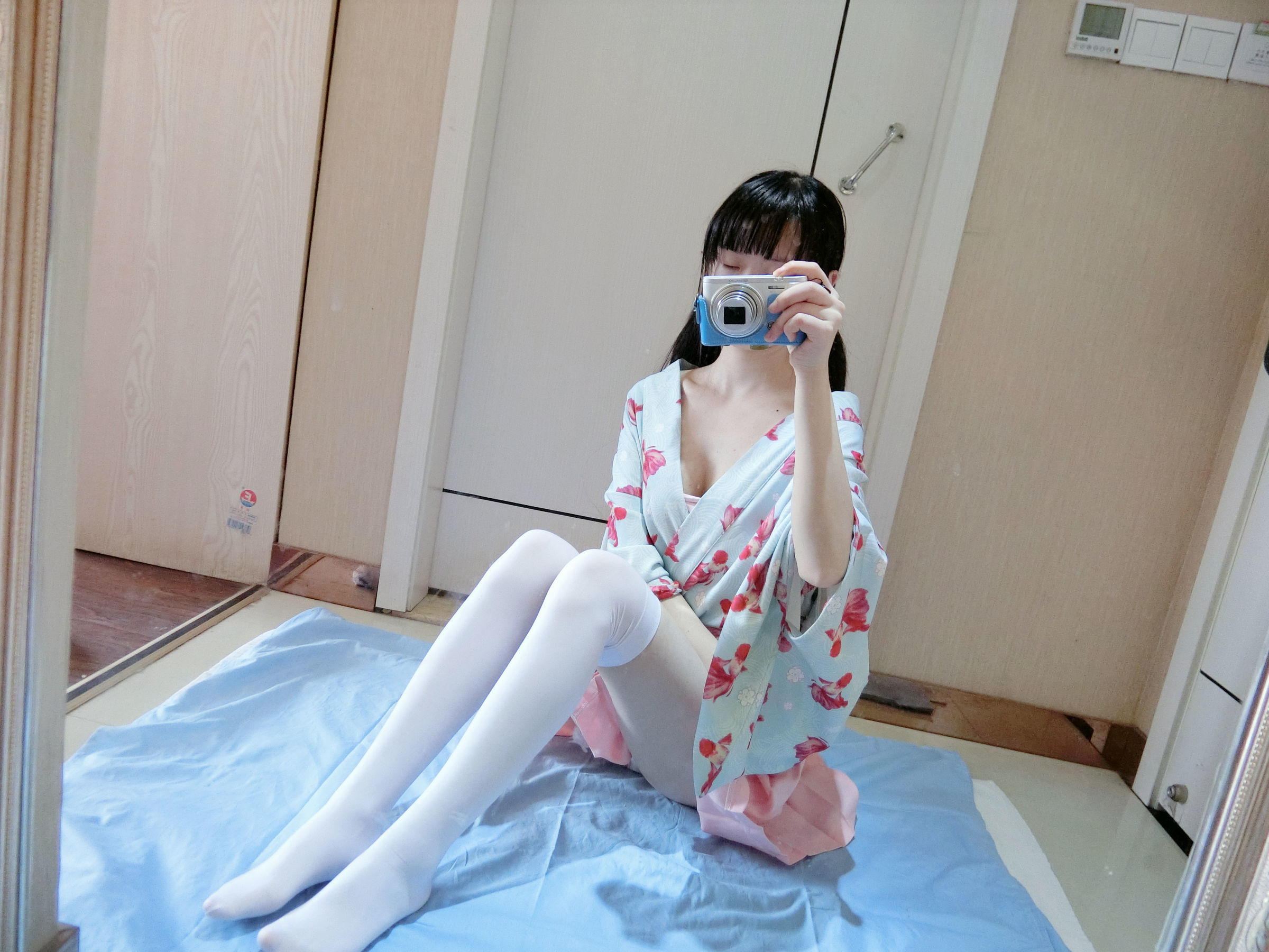 [福利COS] 微博萌妹子西尔酱 - 金鱼和服第7张