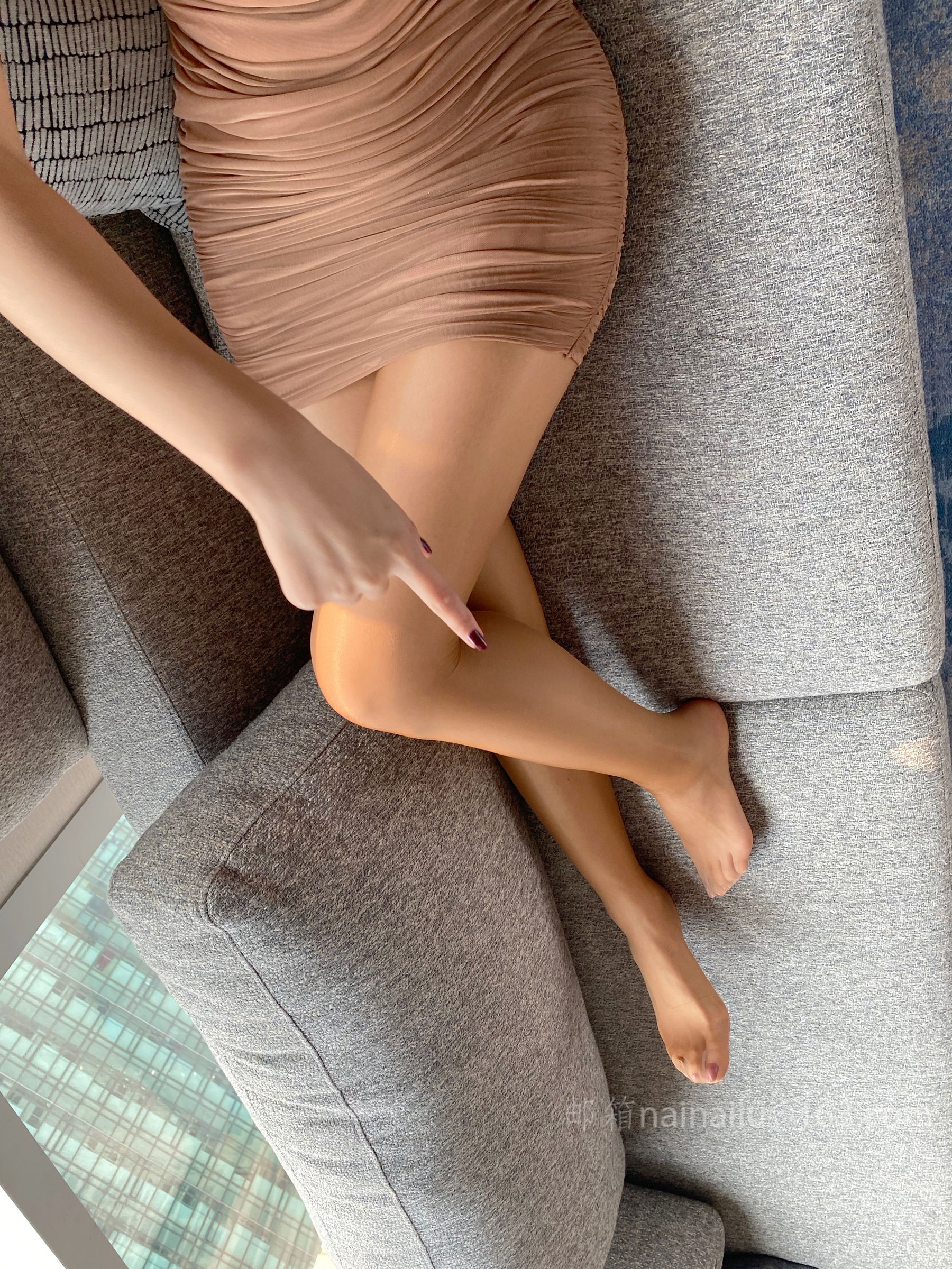 [福利COS] 安乔乔儿(Nia乔乔) No.033 包臀裙肉丝第17张