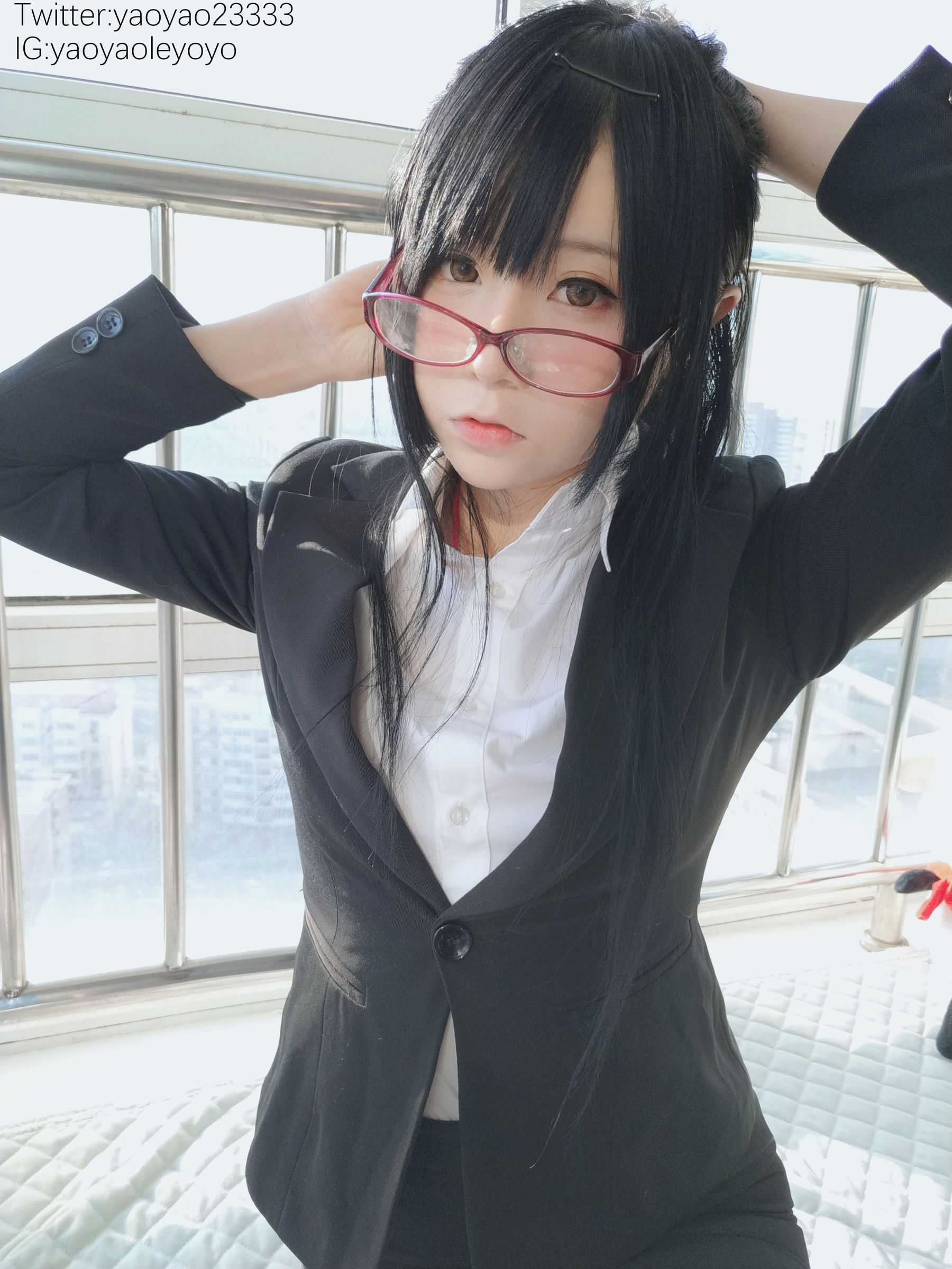 [福利COS] 萌妹子Coser摇摇乐yoyo - 补习老师第1张