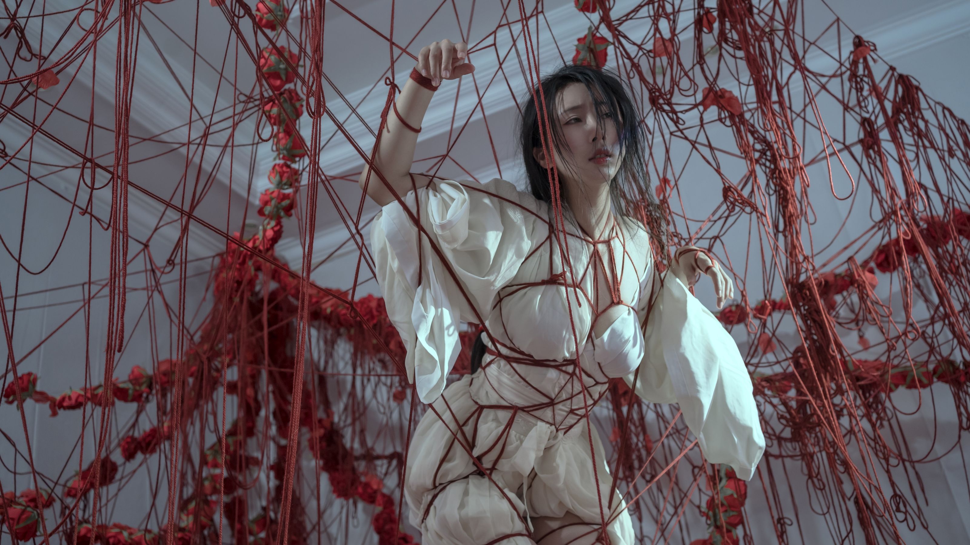 [福利COS] 云溪溪 - 奶桃 囚鸟第23张