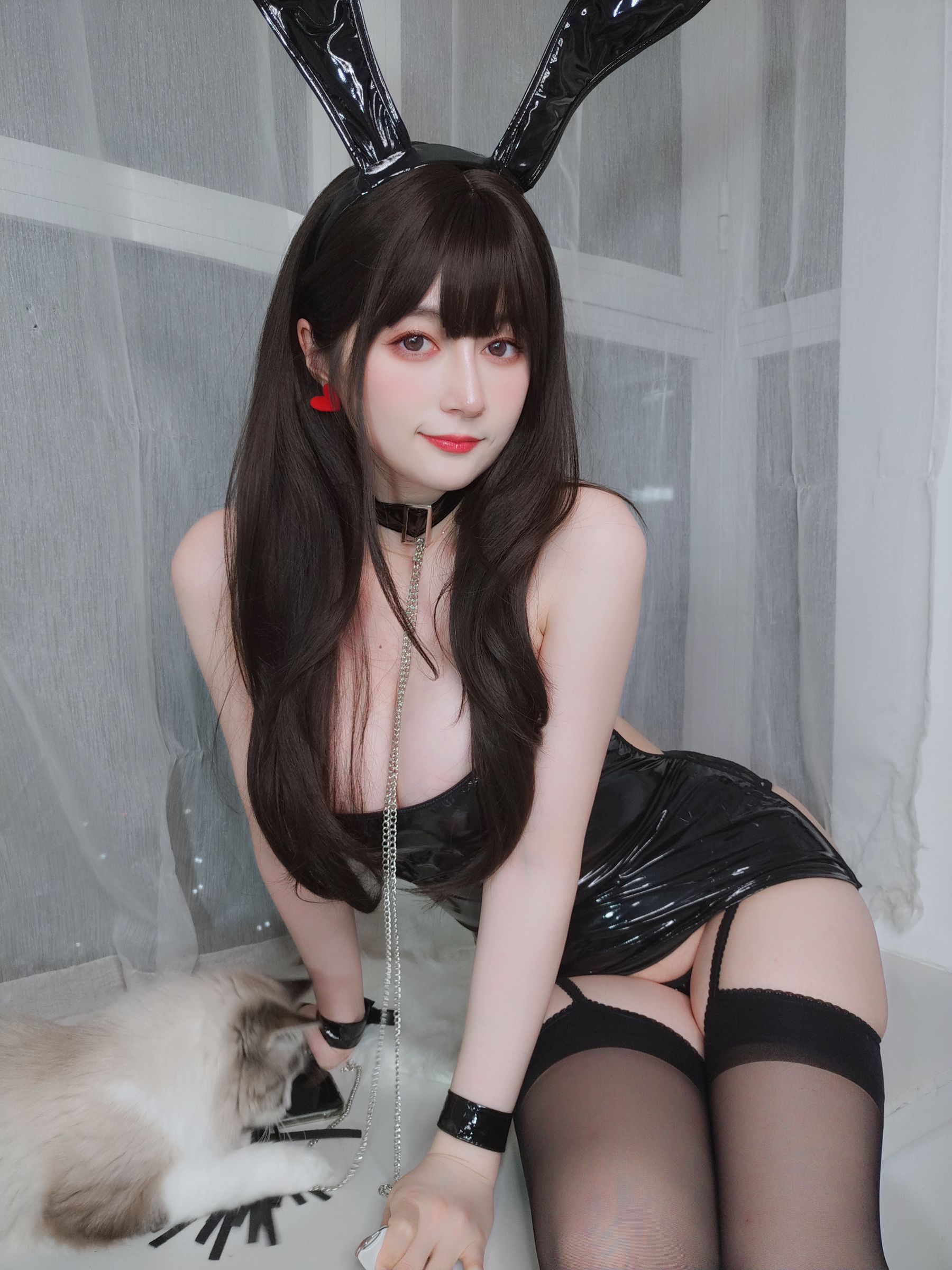 [福利COS] Coser小姐姐白银 - 皮衣兔女郎第13张