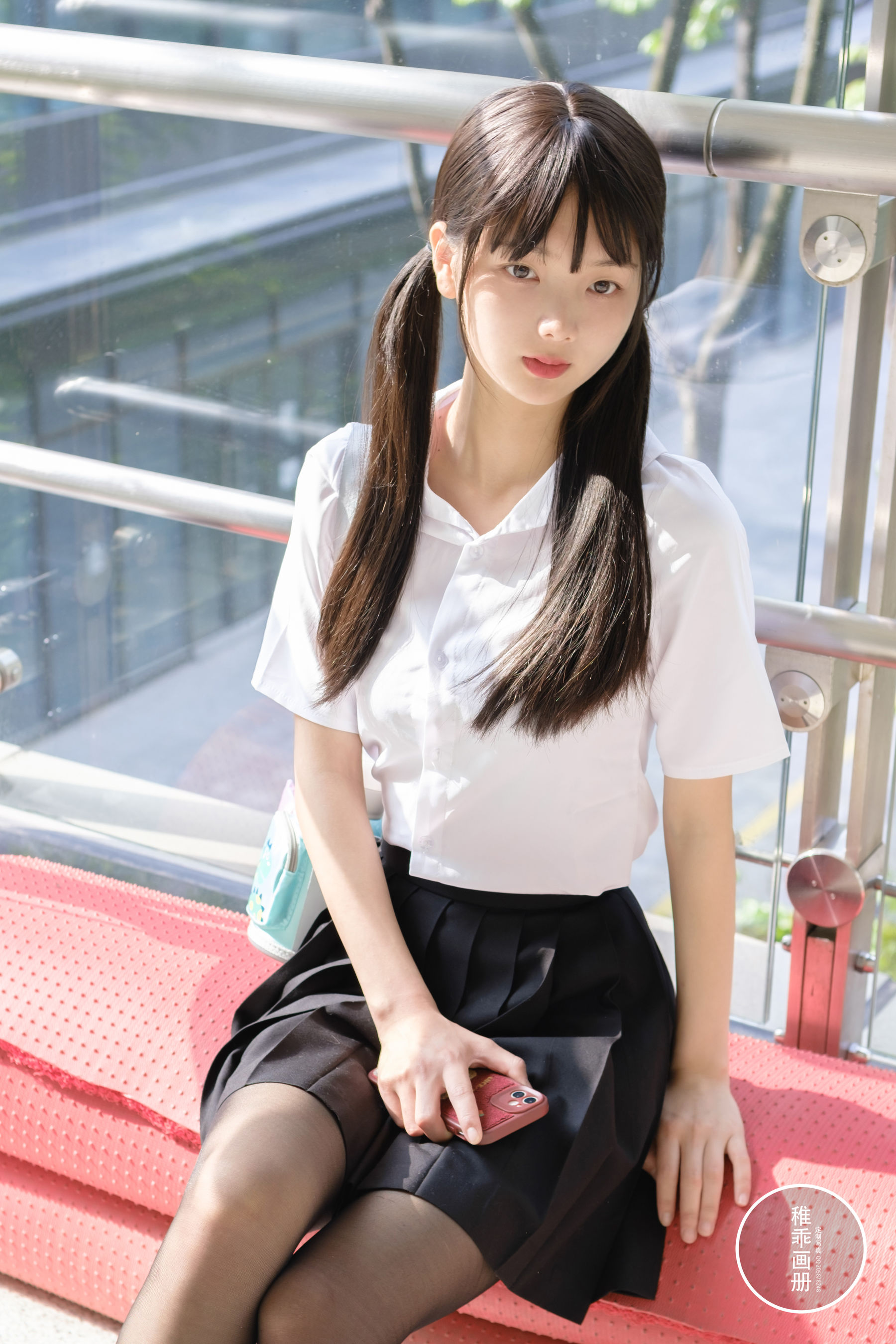 [福利COS] 柴系小乖(稚乖画册) - 夜夜 逛街13d黑丝第4张