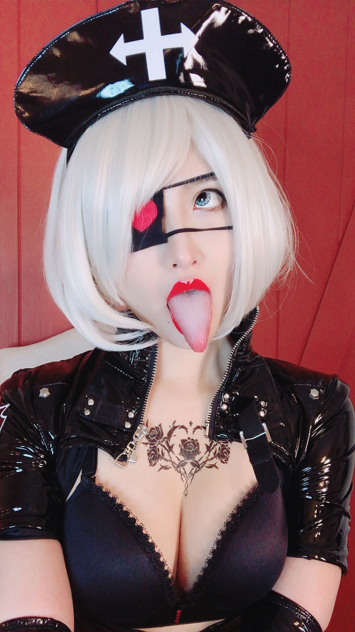 [福利COS] MisswarmJ - Nurse 2B phone contents第2张