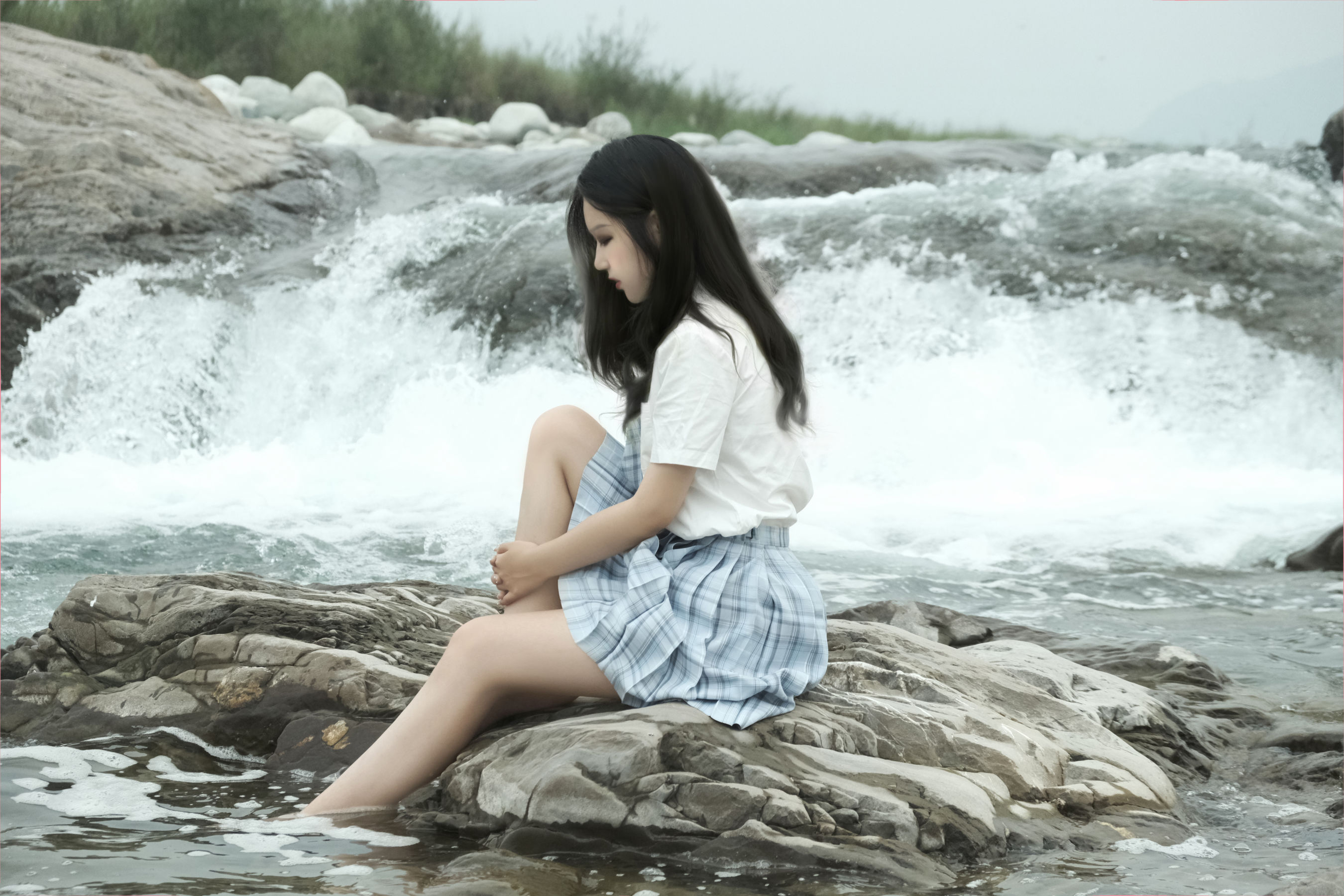 [福利COS] eloise软软 - 河边JK第7张