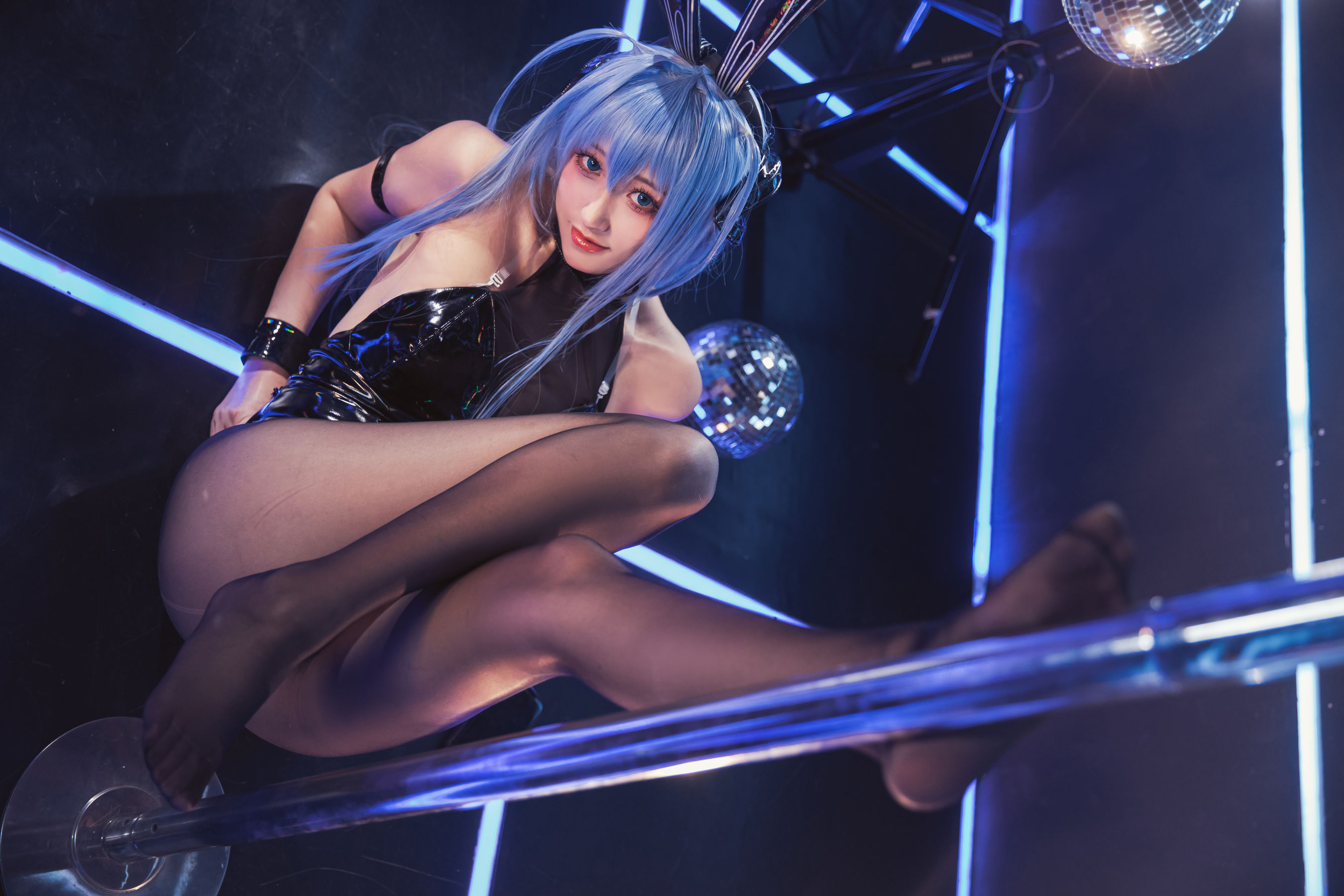 [福利COS] Luisa_零纱 - 新泽西兔女郎第11张