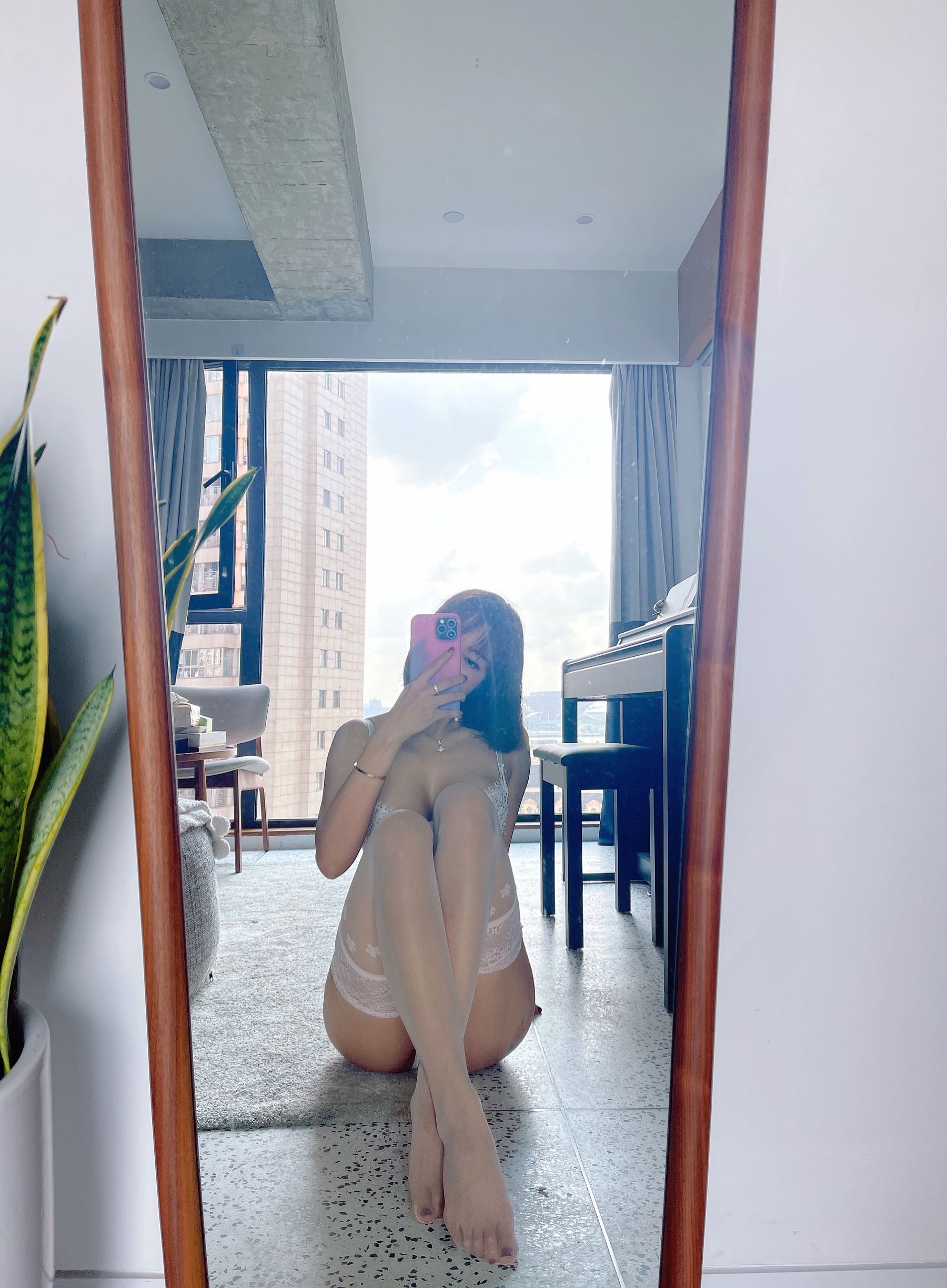 [福利COS] 果儿Victoria 微密圈视图合集第7张