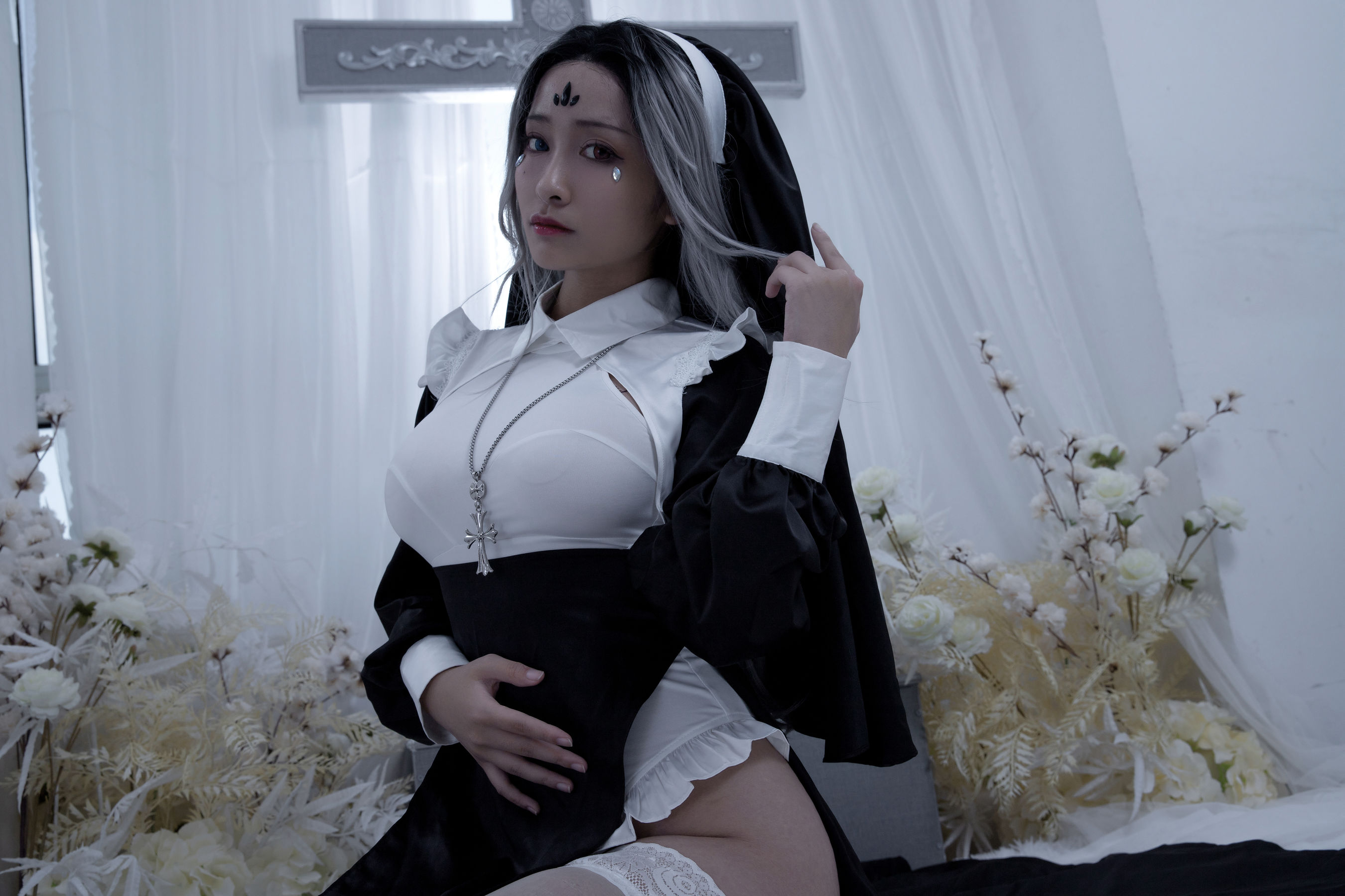 [福利COS] 动漫博主洛璃LoLiSAMA - 修女第19张