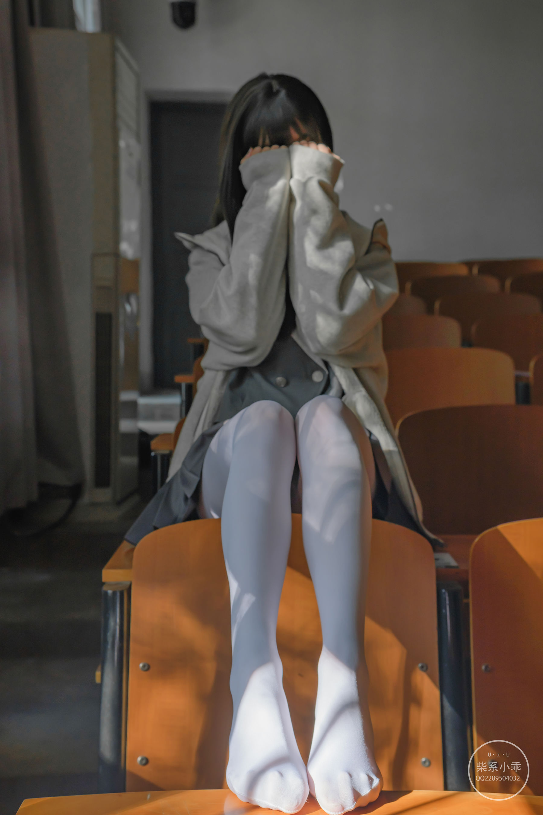 [福利COS] 柴系小乖(稚乖画册) - 夜夜 教室第4张