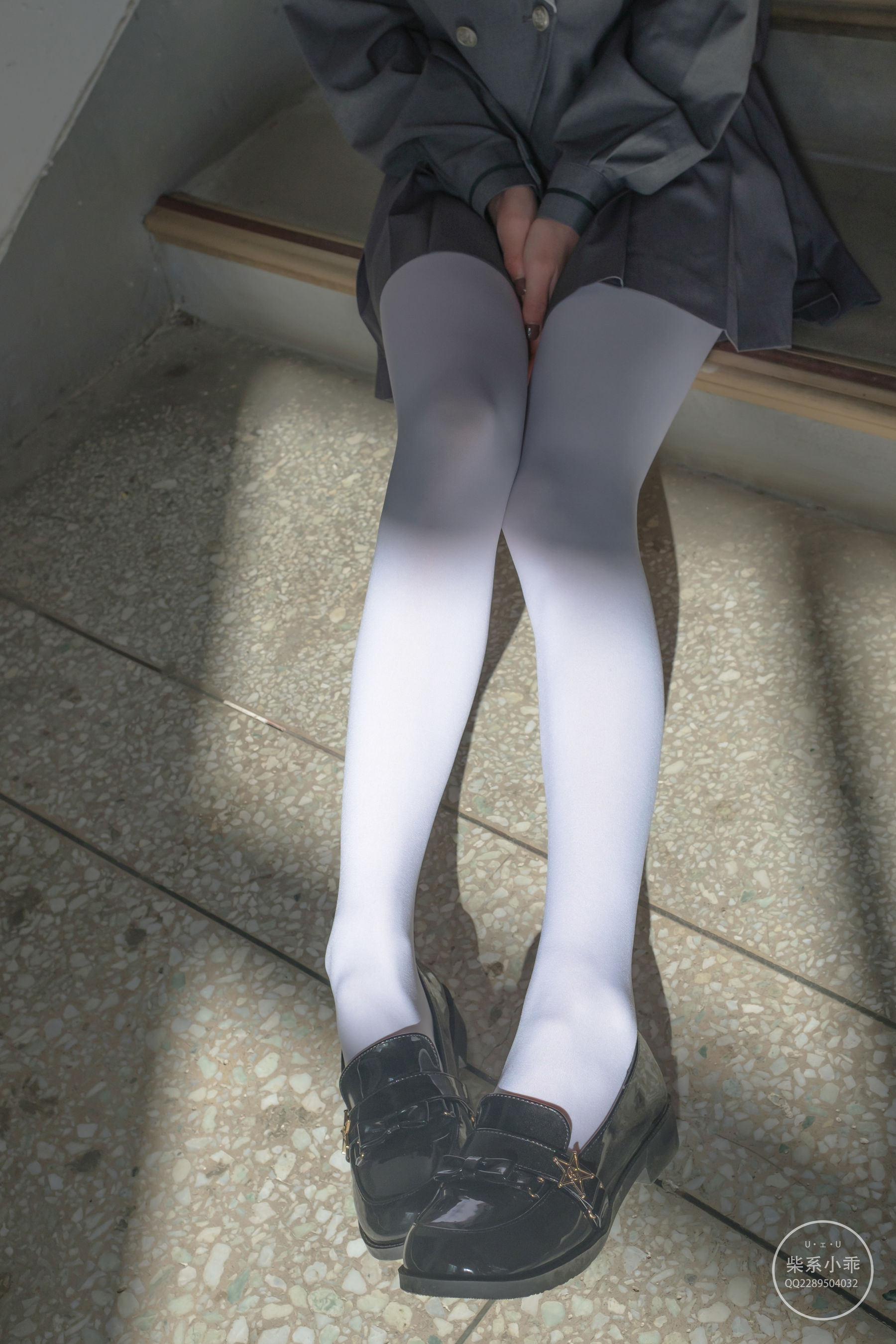 [福利COS] 柴系小乖(稚乖画册) - 夜夜 教室第17张