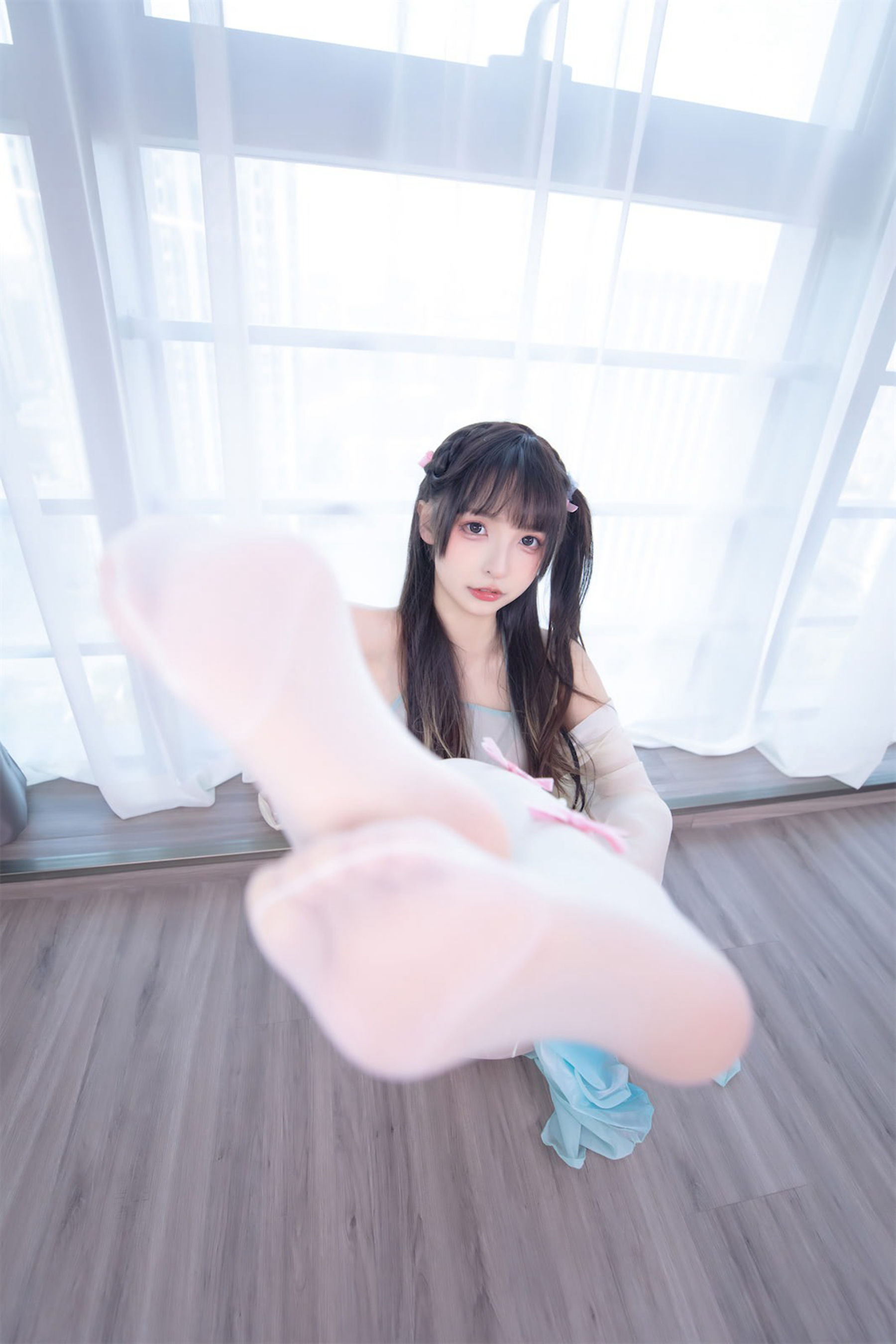 [福利COS] 萝莉神楽板真冬 之醉梦星河第25张