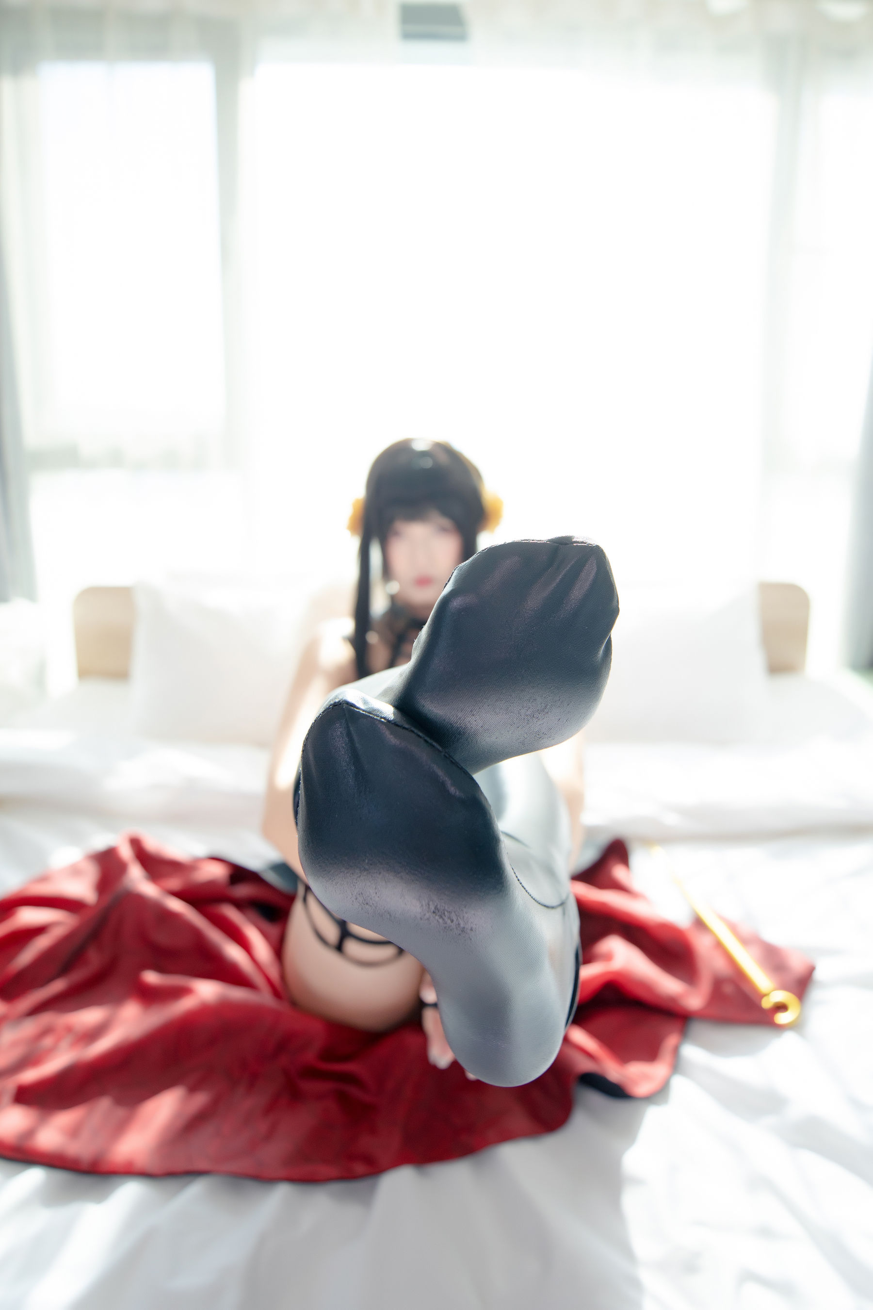 [福利COS] 萝莉神楽板真冬 之约尔太太第17张