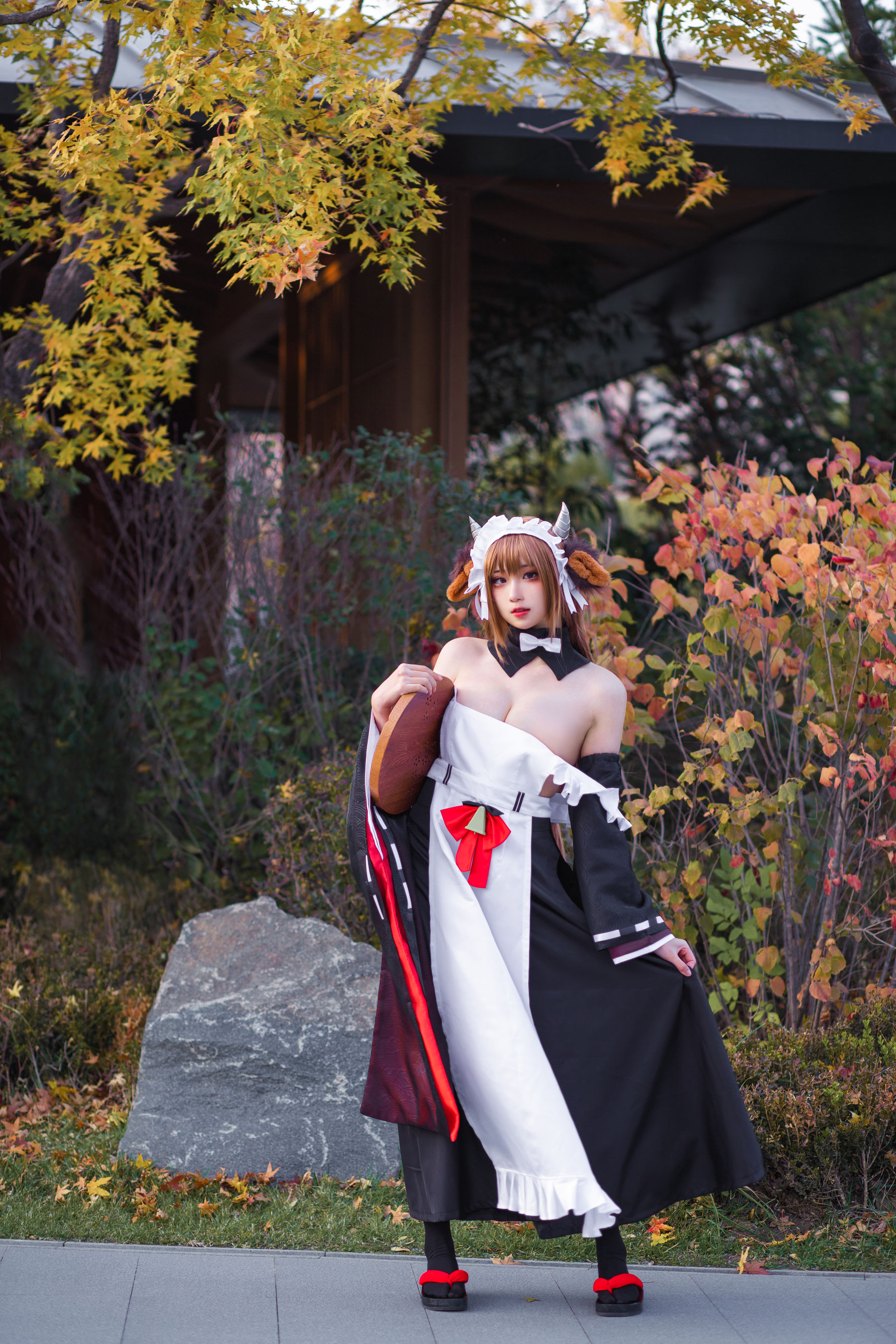 [福利COS] 瓦斯塔亚小龙虾 - 樫野女仆第9张