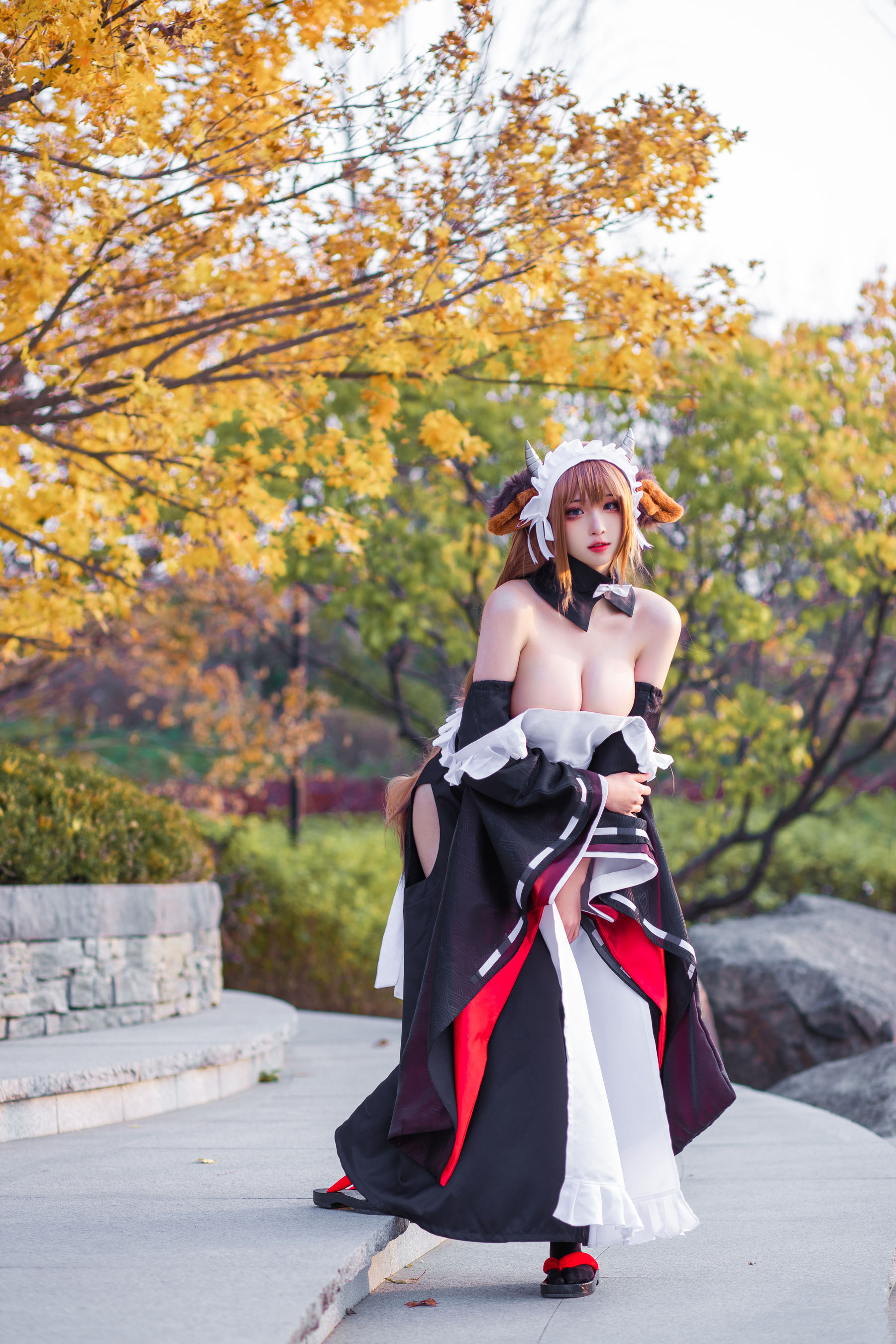 [福利COS] 瓦斯塔亚小龙虾 - 樫野女仆第8张