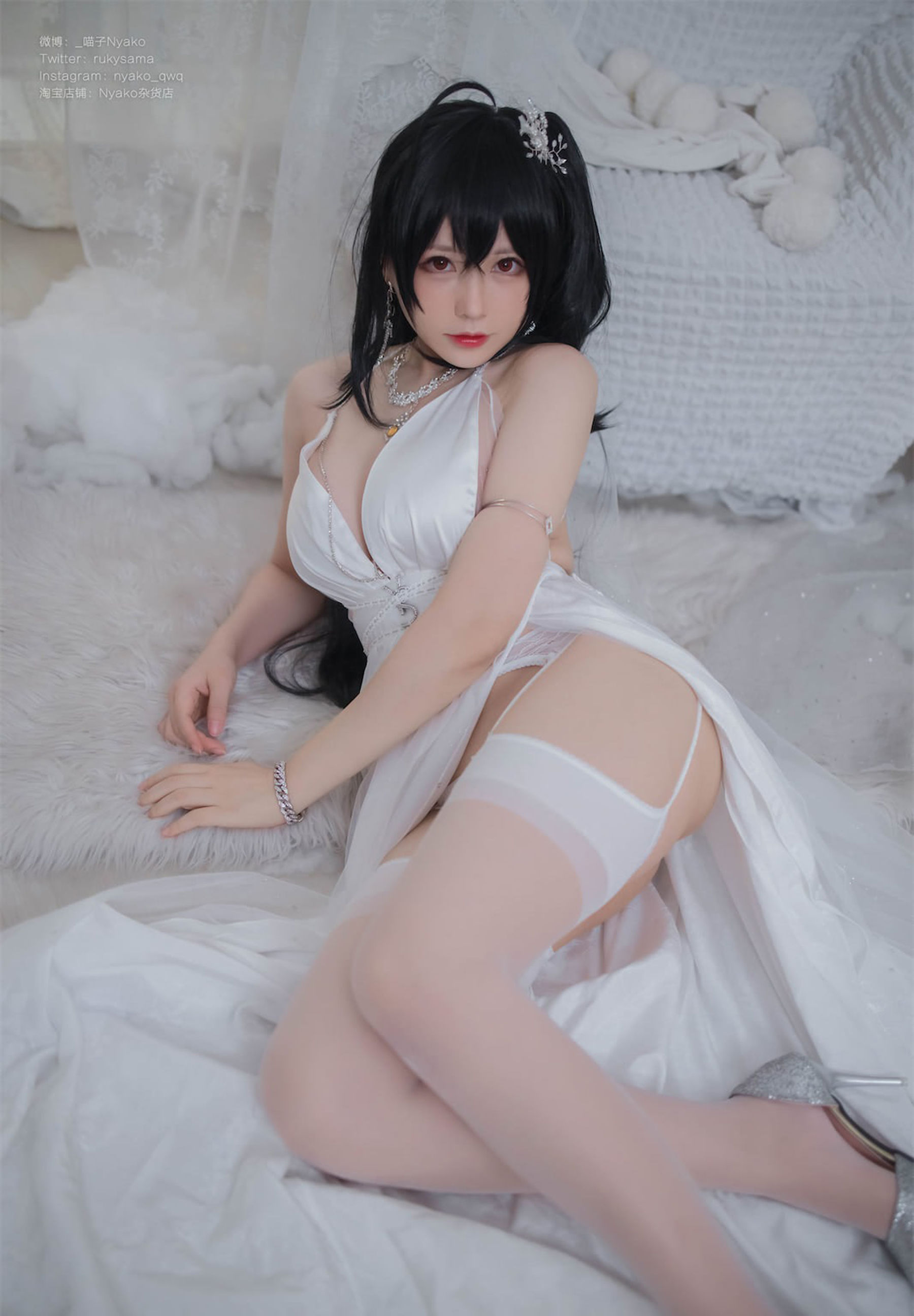 [福利COS] 萌妹子Nyako喵子 - 大凤纯白婚纱第6张