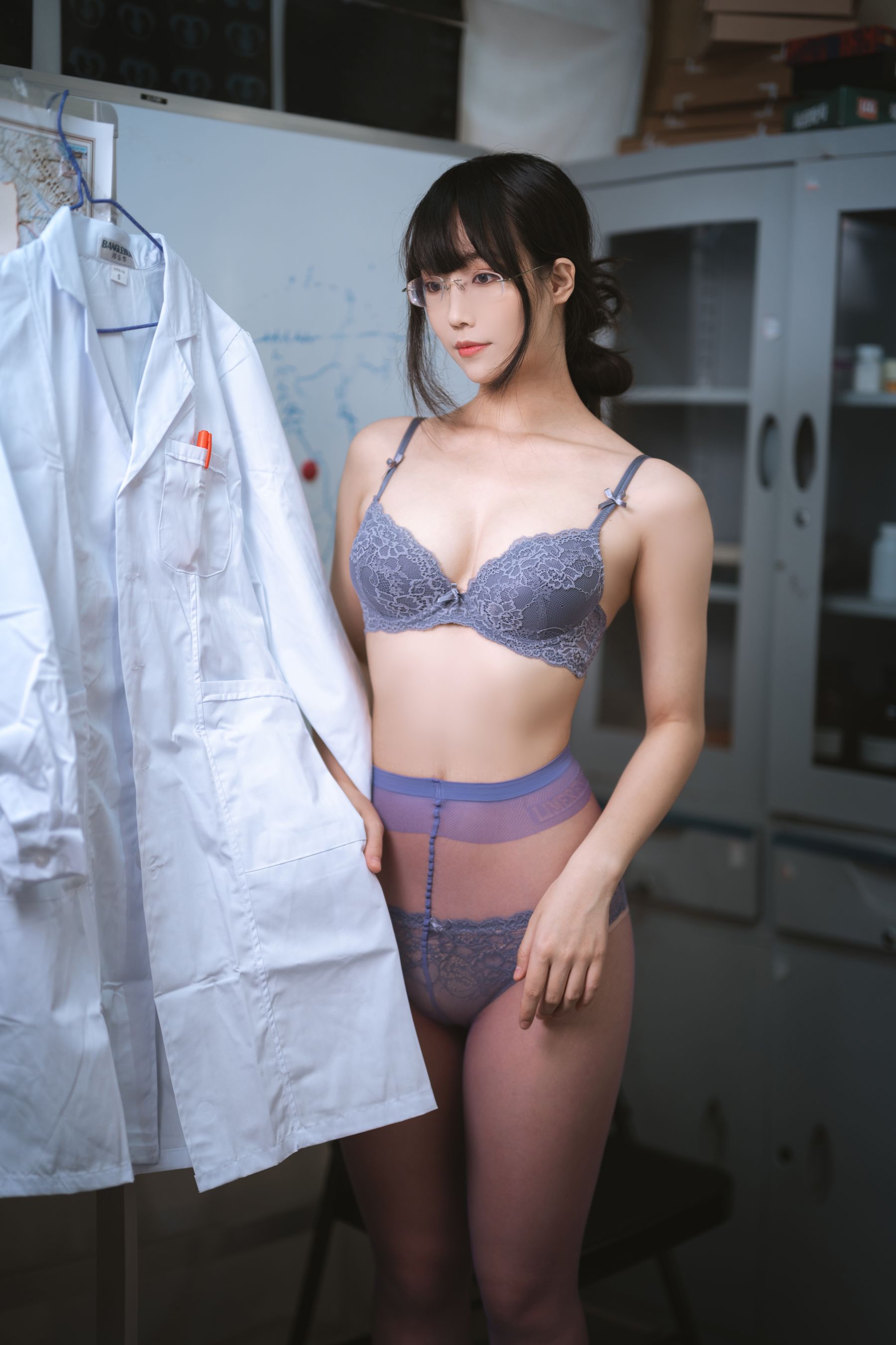 [福利COS] Cosplay汪知子 - 医生姐姐第11张