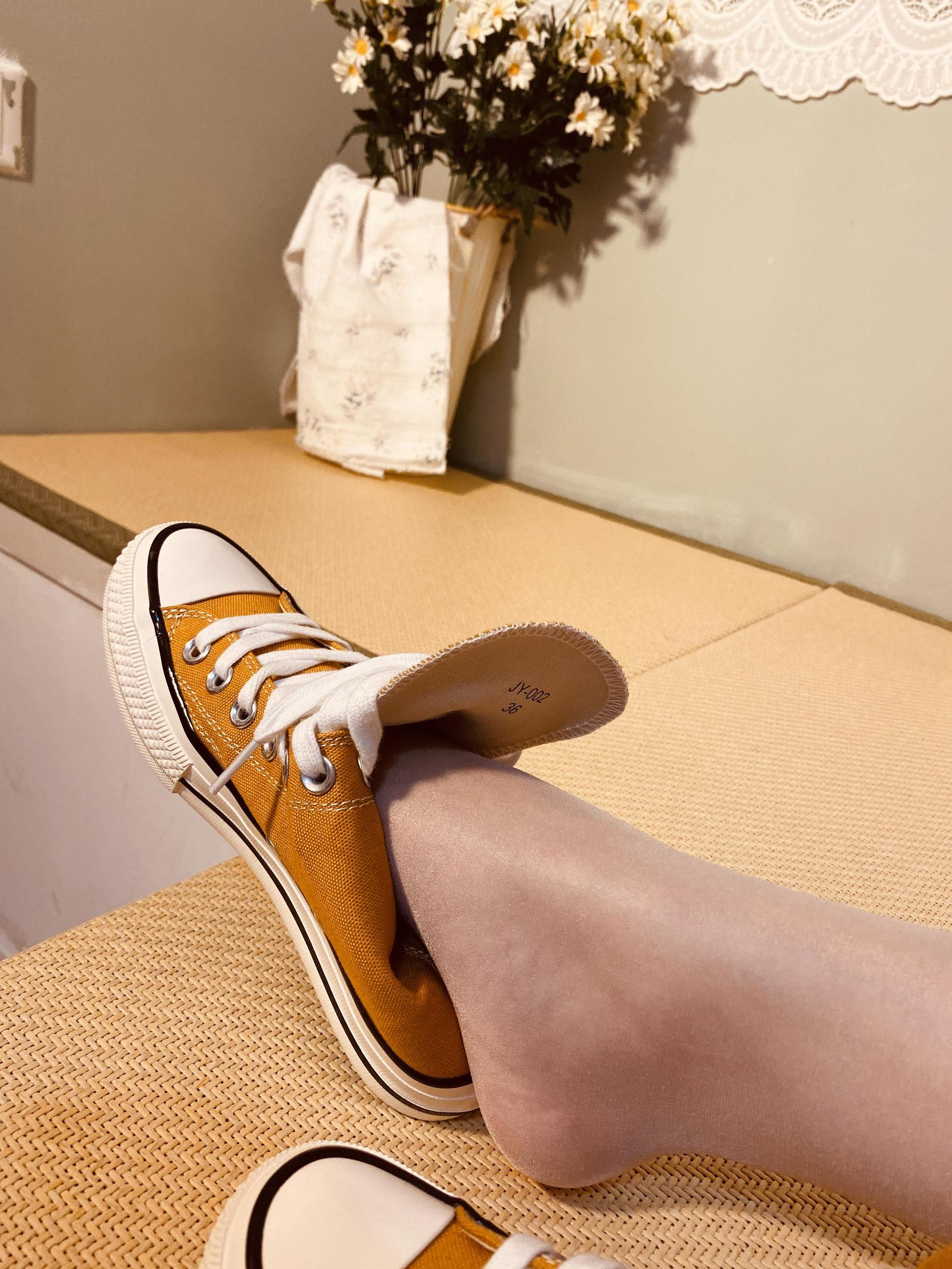 [福利COS] 软妹小九九 丝足微信朋友圈收费资源打包下载2第82张