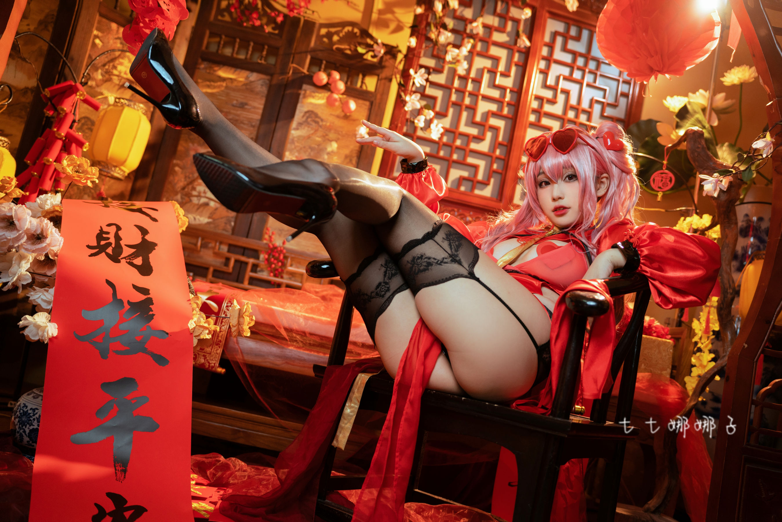 [福利COS] 七七娜娜子 - 布莱默顿新春旗袍第7张