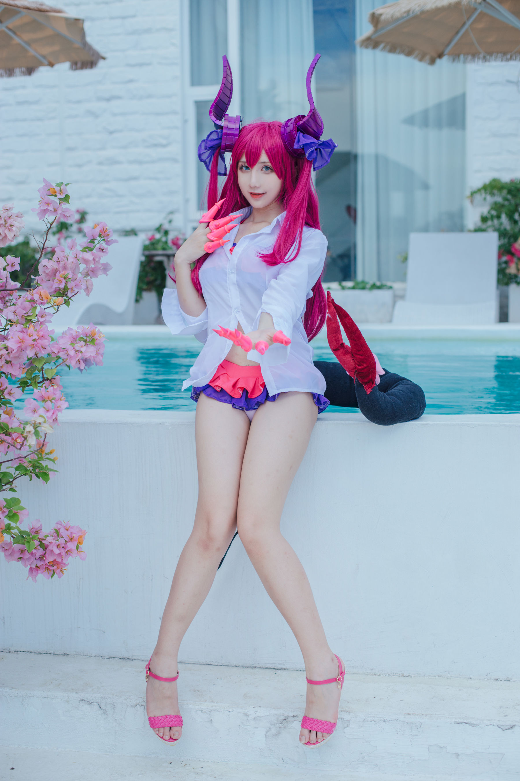 [福利COS] 动漫博主九曲Jean - 龙娘泳装第1张