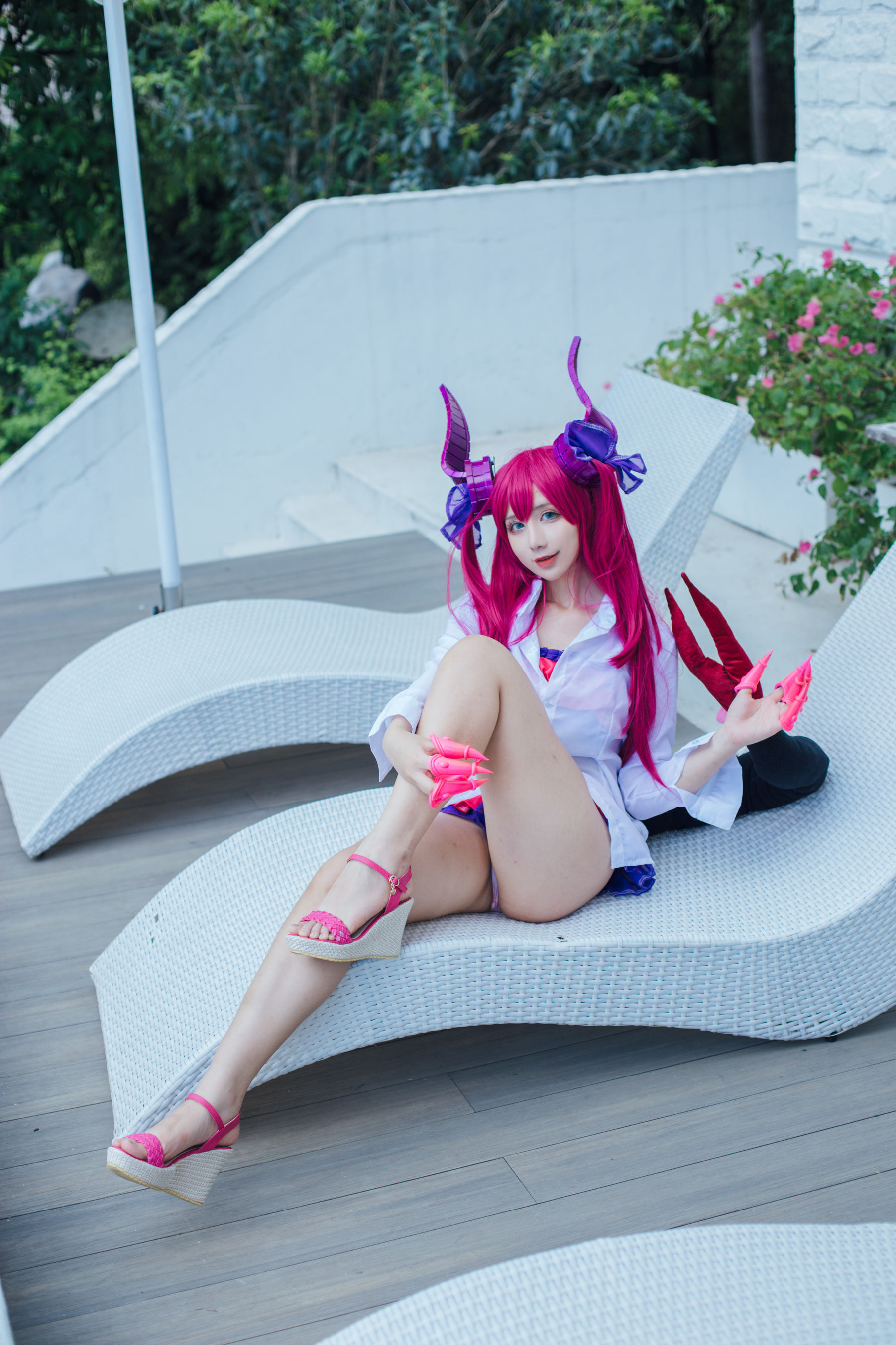 [福利COS] 动漫博主九曲Jean - 龙娘泳装第1张