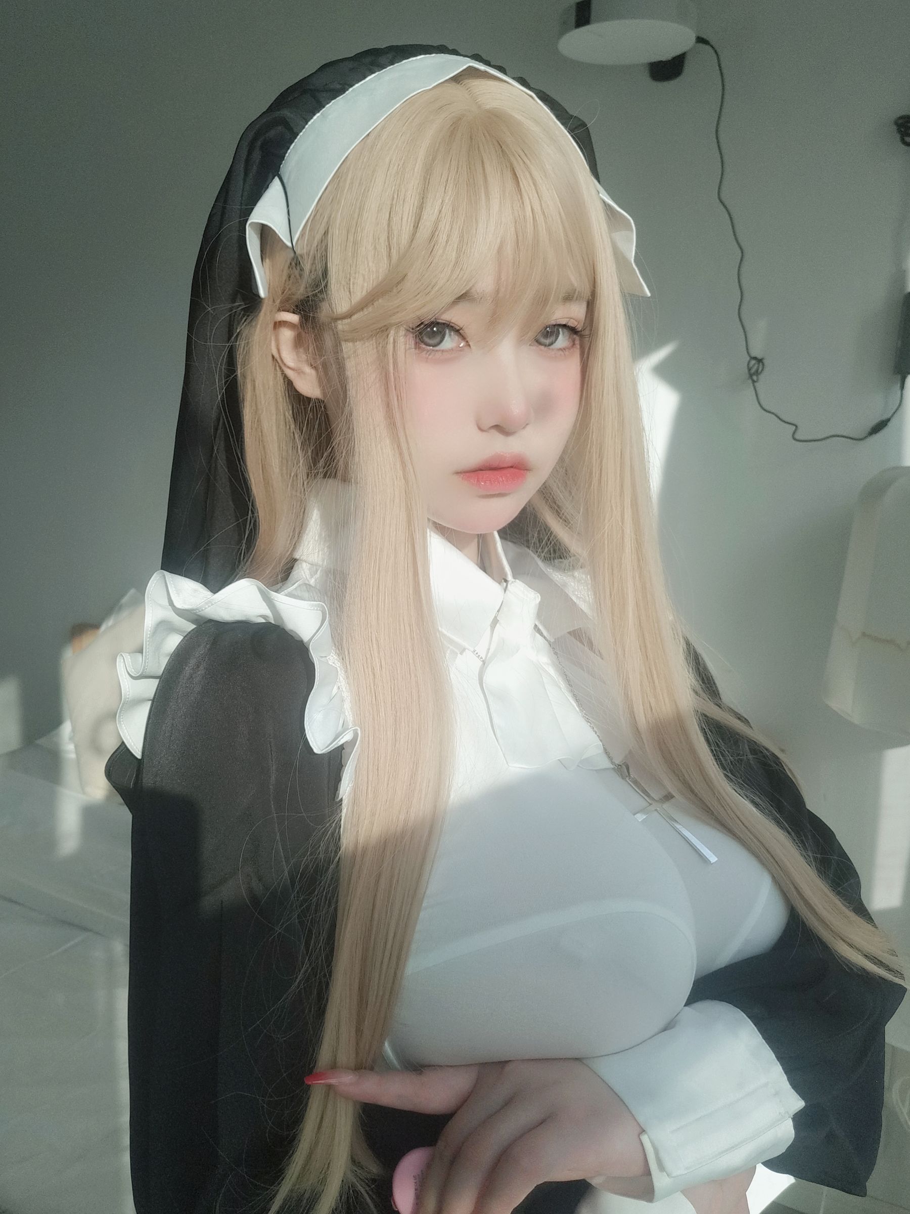[福利COS] 女主K - 修女第14张