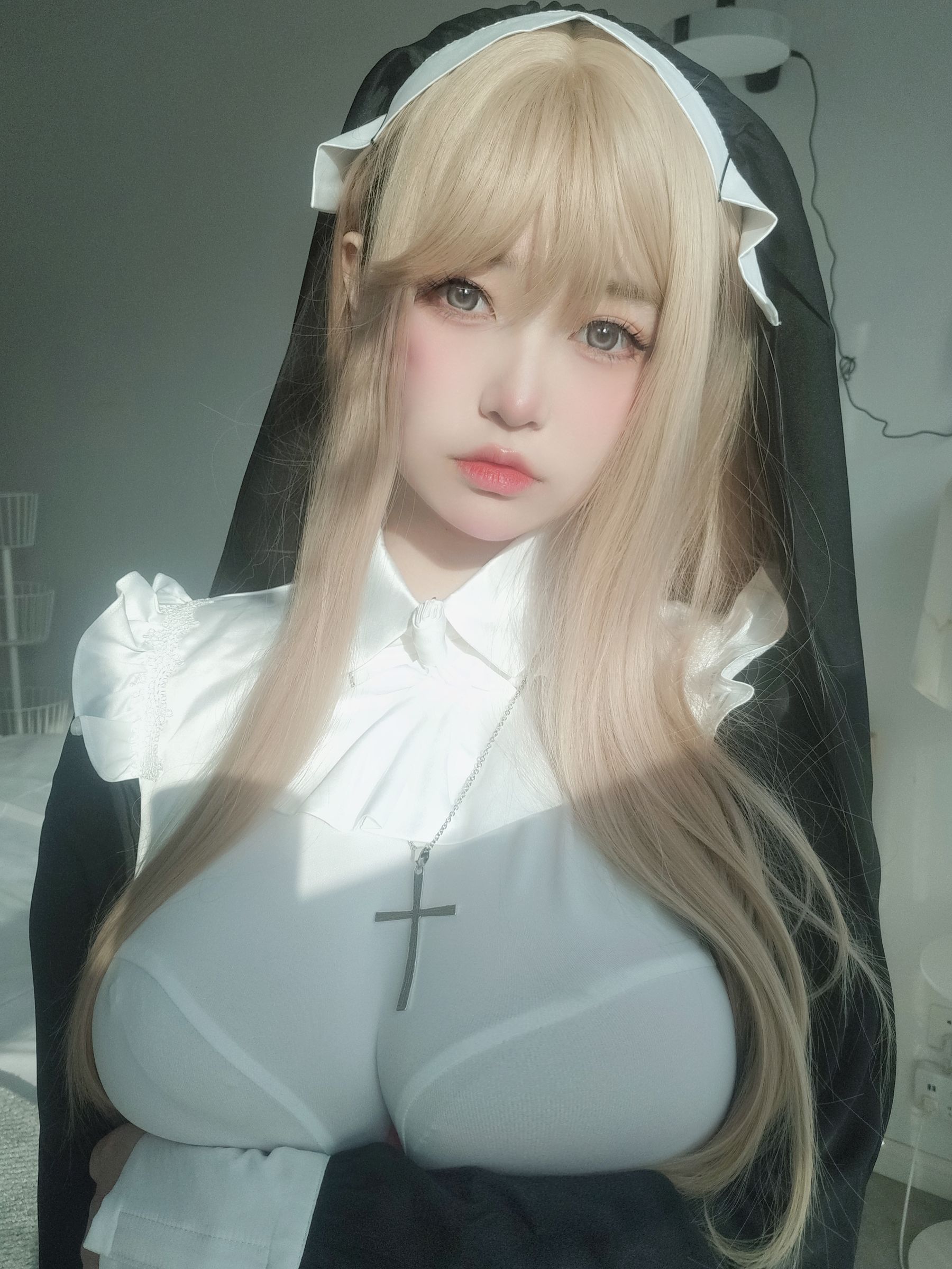 [福利COS] 女主K - 修女第11张