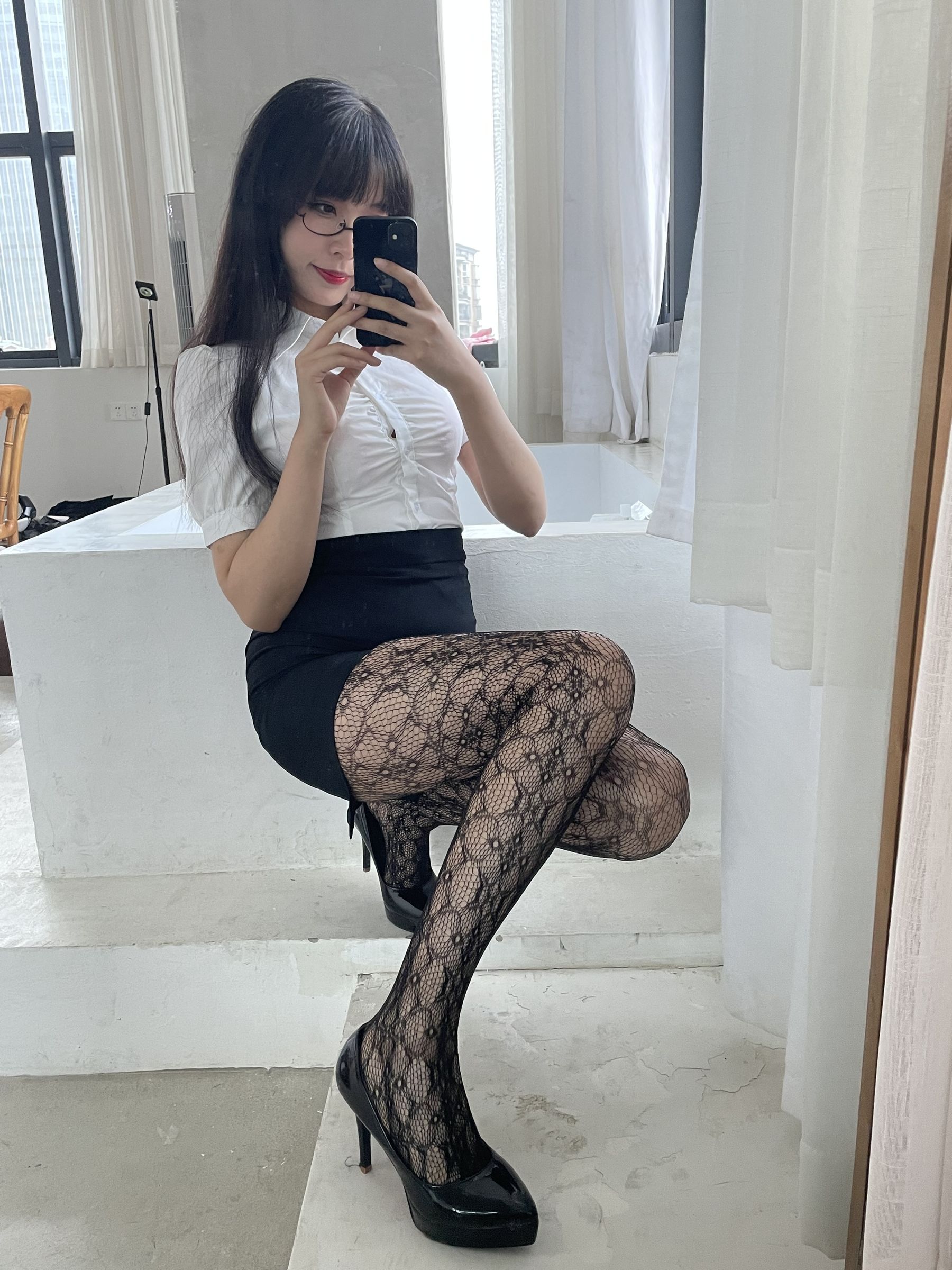 [福利COS] 轩萧学姐 - 提花裤袜第36张