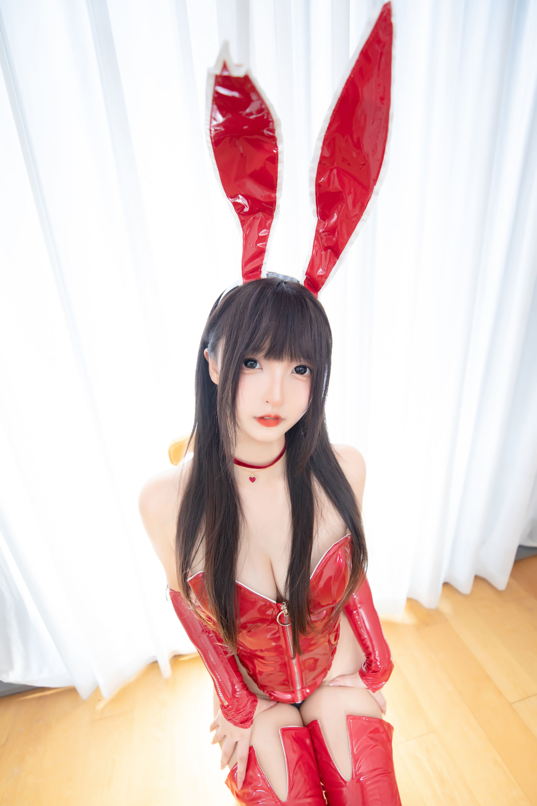 [福利COS] 萝莉神楽板真冬 之红兔迎春第1张